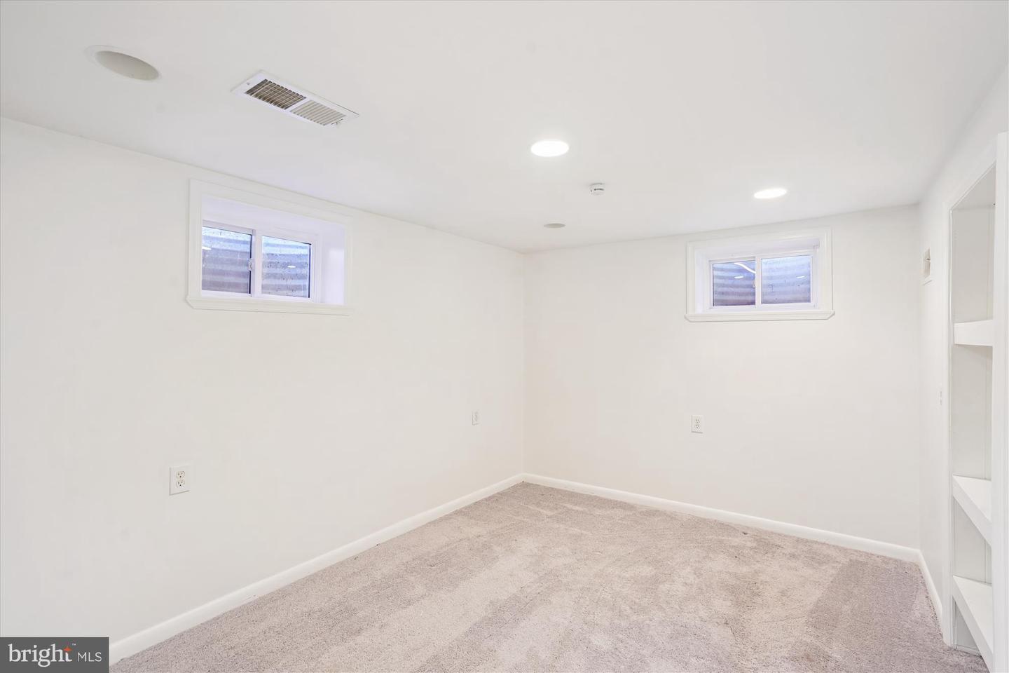 Bethesda, Maryland, 20817, United States, 4 Bedrooms Bedrooms, ,3 BathroomsBathrooms,Residential,For Sale,1934695