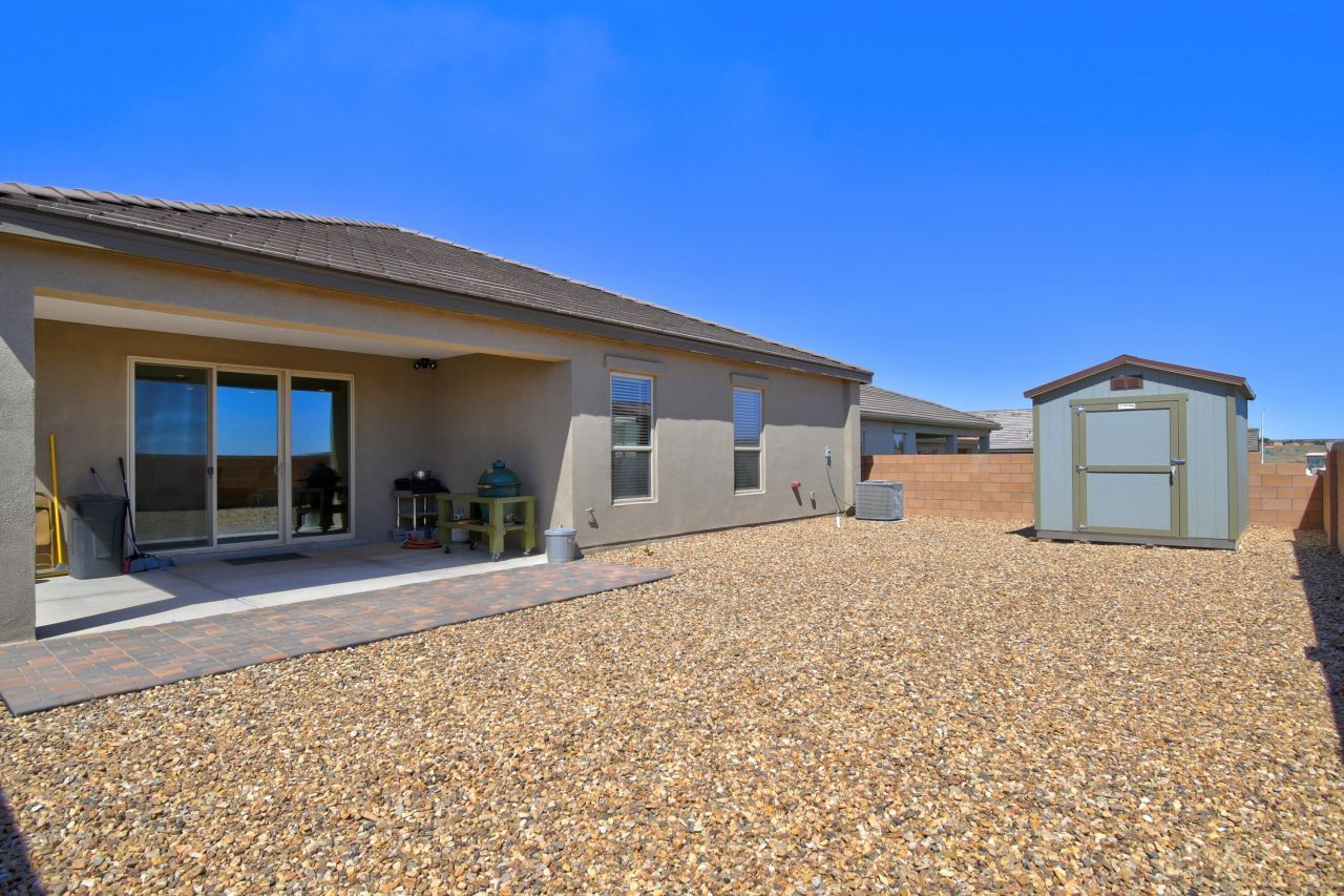 Albuquerque, New Mexico, 87114, United States, 4 Bedrooms Bedrooms, ,3 BathroomsBathrooms,Residential,For Sale,1817446