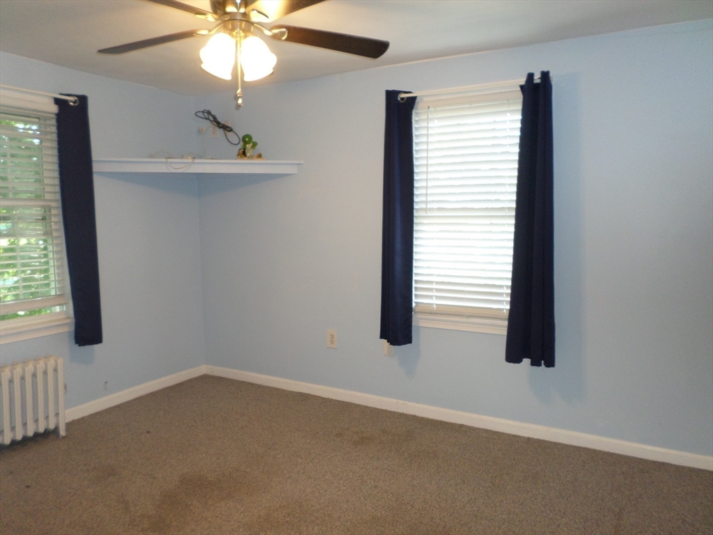 Peabody, Massachusetts, 01960, United States, 3 Bedrooms Bedrooms, ,1 BathroomBathrooms,Residential,For Sale,1924193