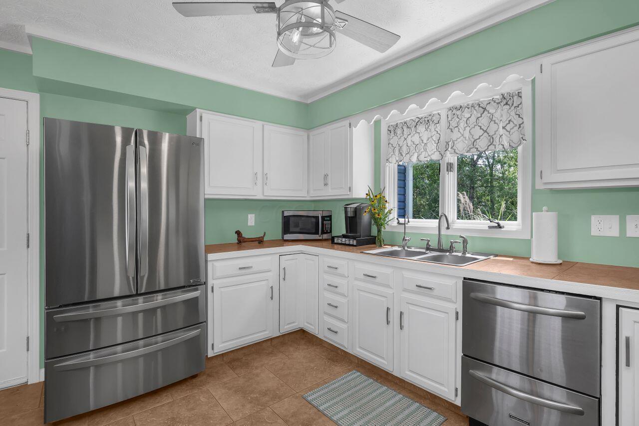 1060 S Watkins Road, Alexandria, Ohio, 43001, United States, ,Residential,For Sale,1060 S Watkins Road,1610087