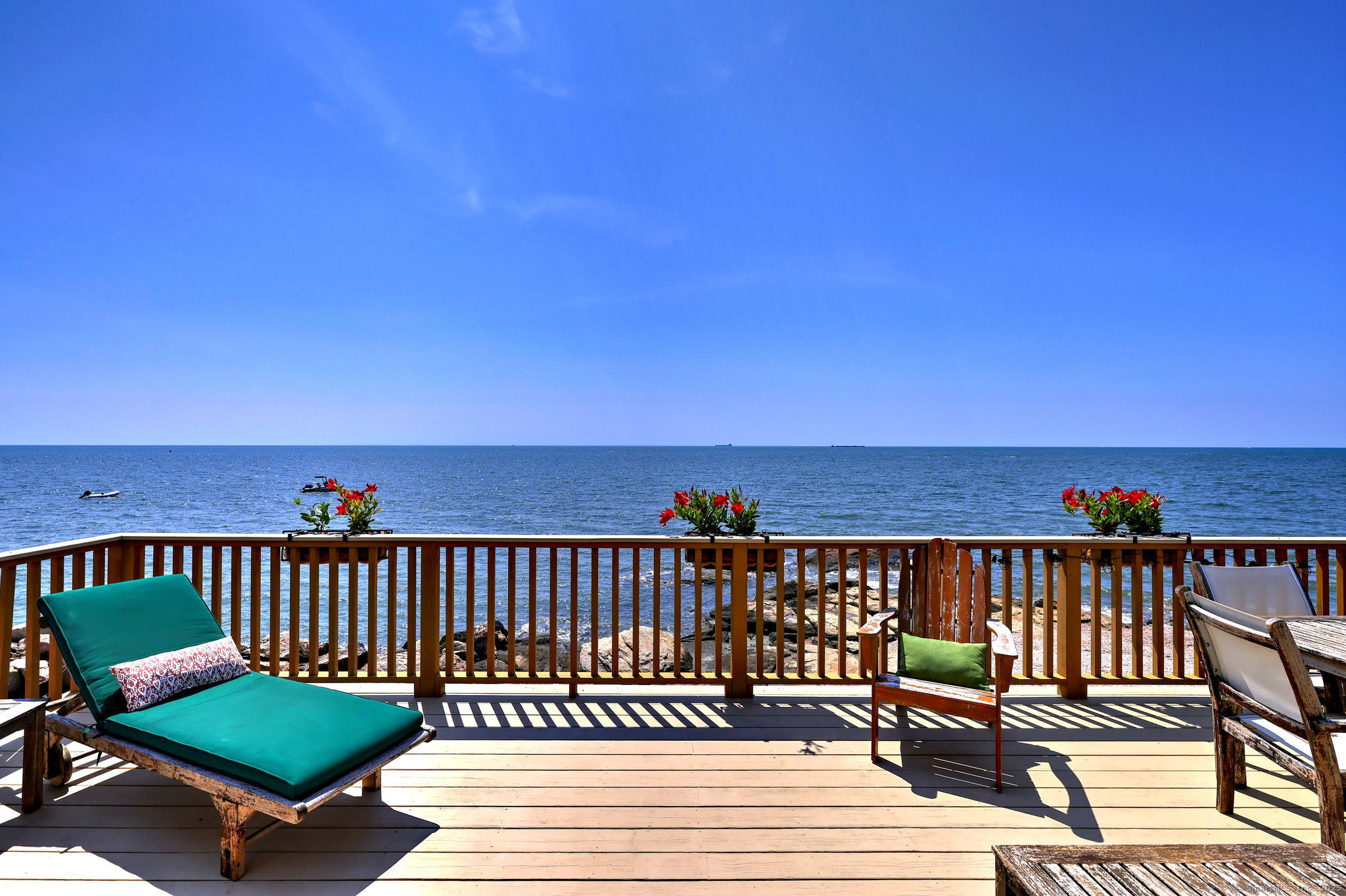 East Haven, Connecticut, 06512, United States, 2 Bedrooms Bedrooms, ,2 BathroomsBathrooms,Residential,For Sale,1917765