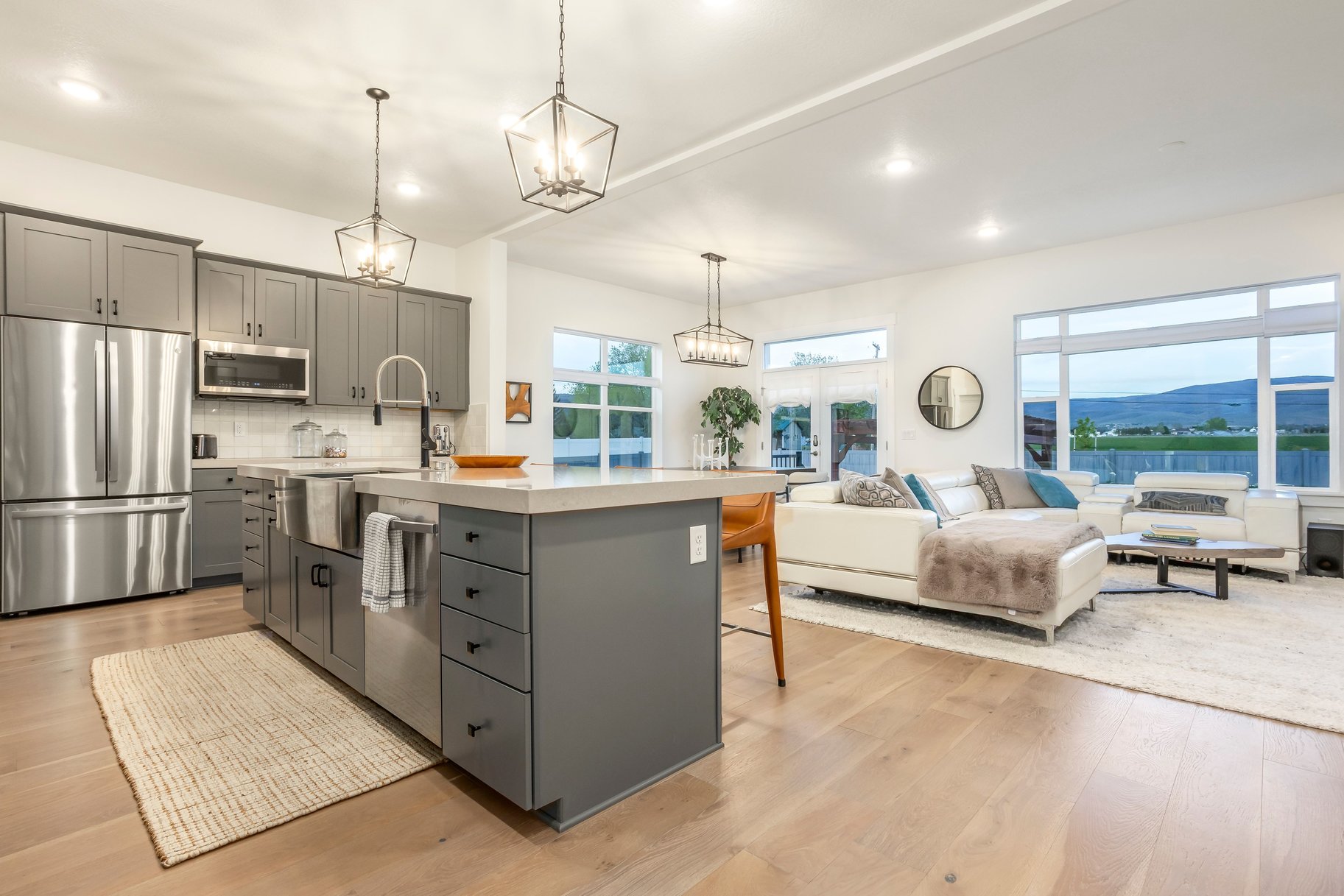  Fully Furnished Luxury Residence with Unmatched Finishes and Views - 物件實景