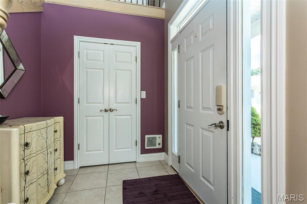 Grafton, Illinois, 62037, United States, 2 Bedrooms Bedrooms, ,2 BathroomsBathrooms,Residential,For Sale,1907573