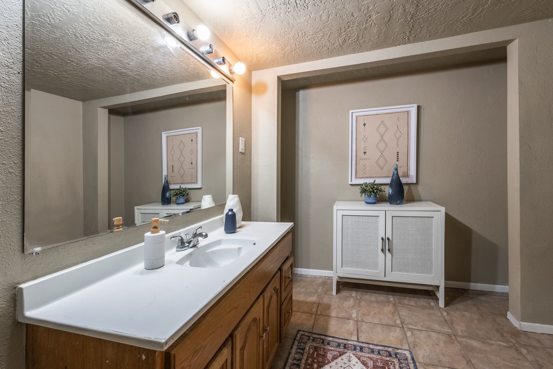  Spacious Property Down a Private Lane - 物件實景