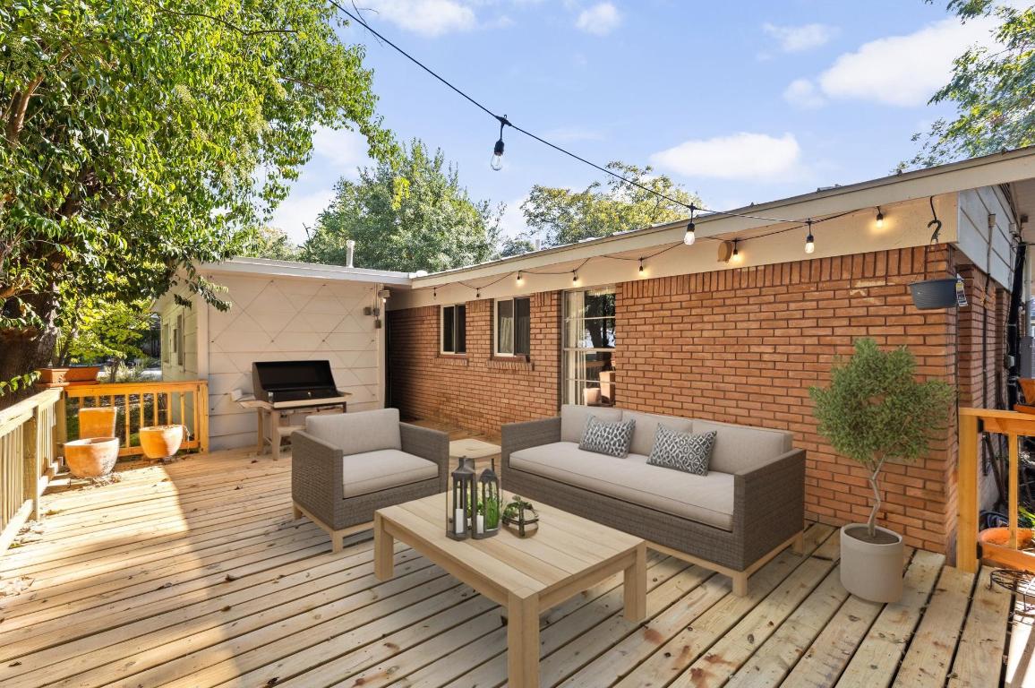 Austin, Texas, 78757, United States, 3 Bedrooms Bedrooms, ,2 BathroomsBathrooms,Residential,For Sale,1956821