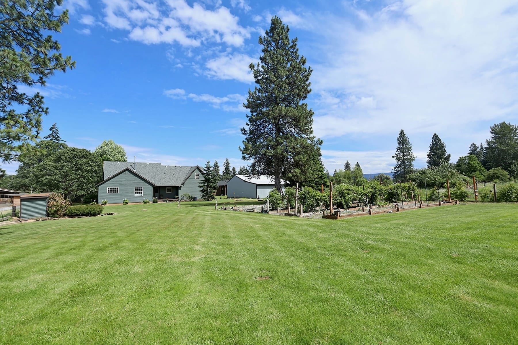  1400 ROCKFORD RD Hood River, OR 97031 - 物件實景