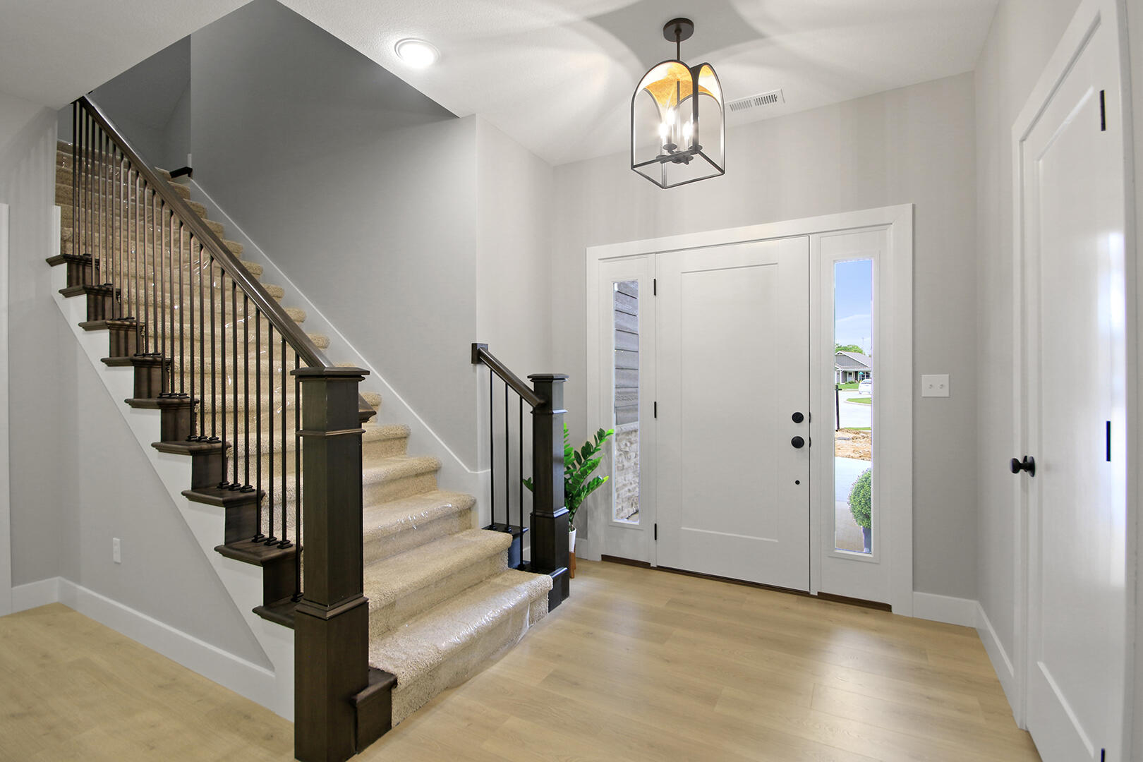 COLUMBIA, Missouri, 65202, United States, 4 Bedrooms Bedrooms, ,3 BathroomsBathrooms,Residential,For Sale,2008835