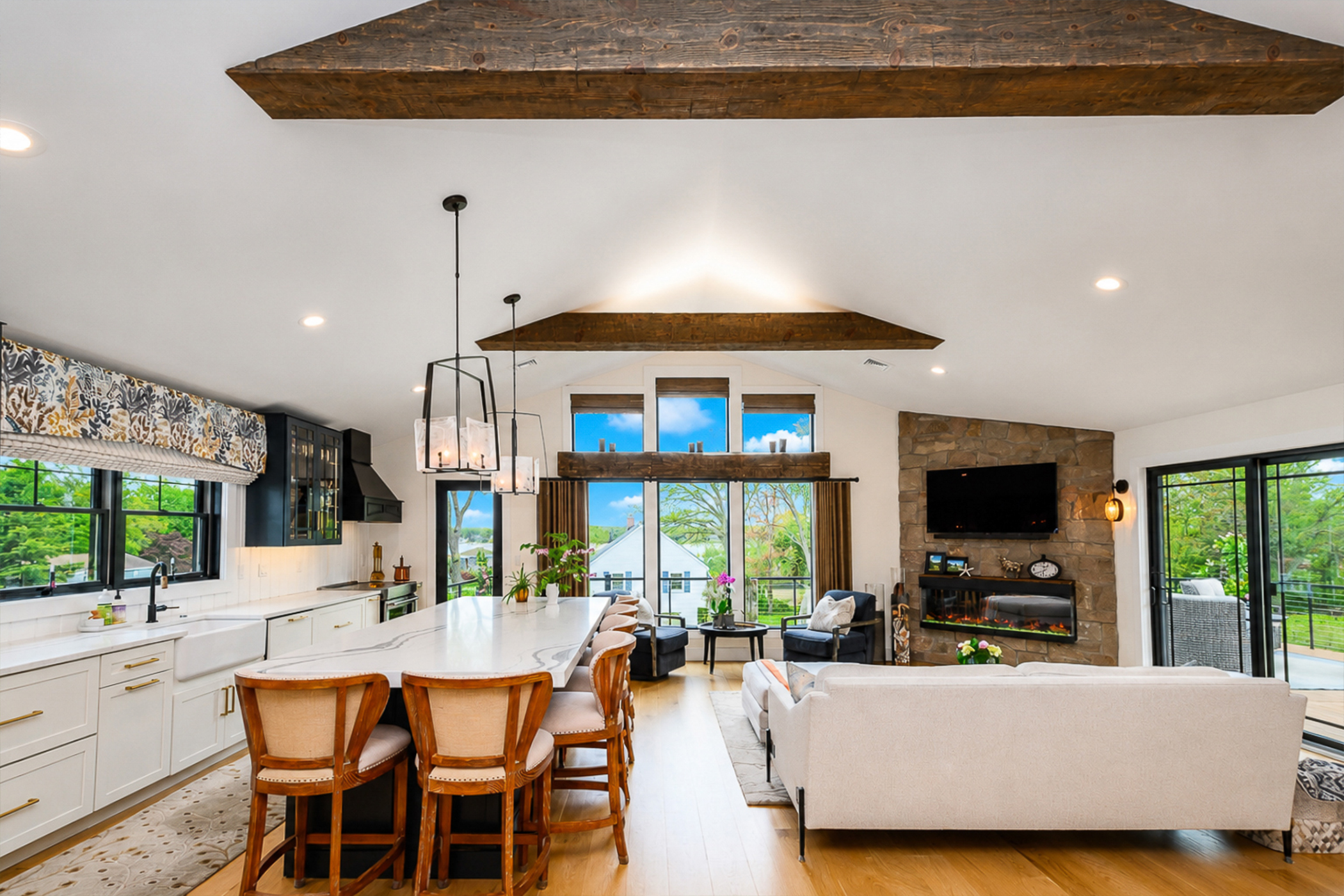  Waterfront Retreat in Waterford - 物件實景