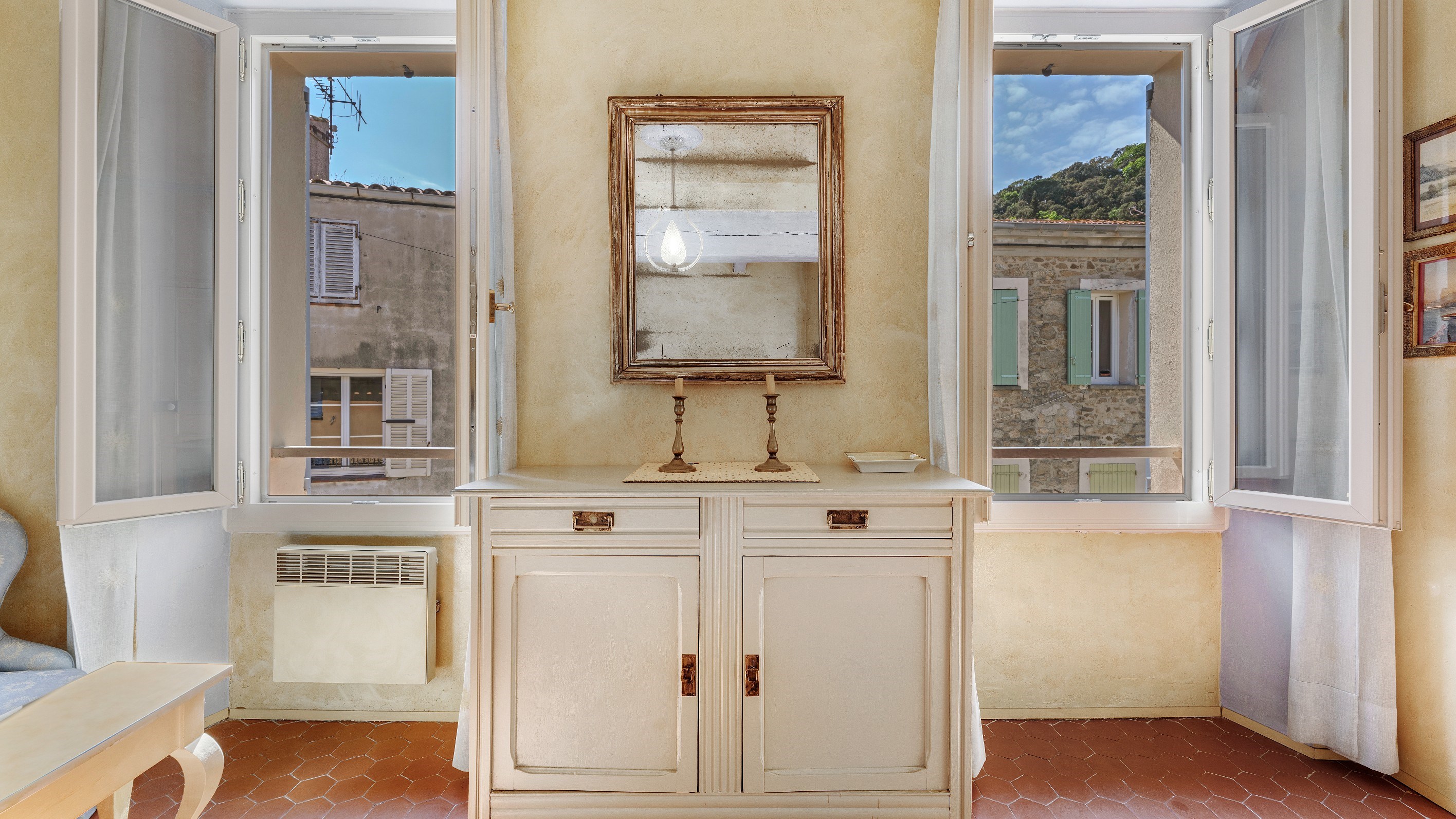  Top floor duplex apartment with sea view, 3 bedrooms, heart of Ramatuelle villa… - 物件實景