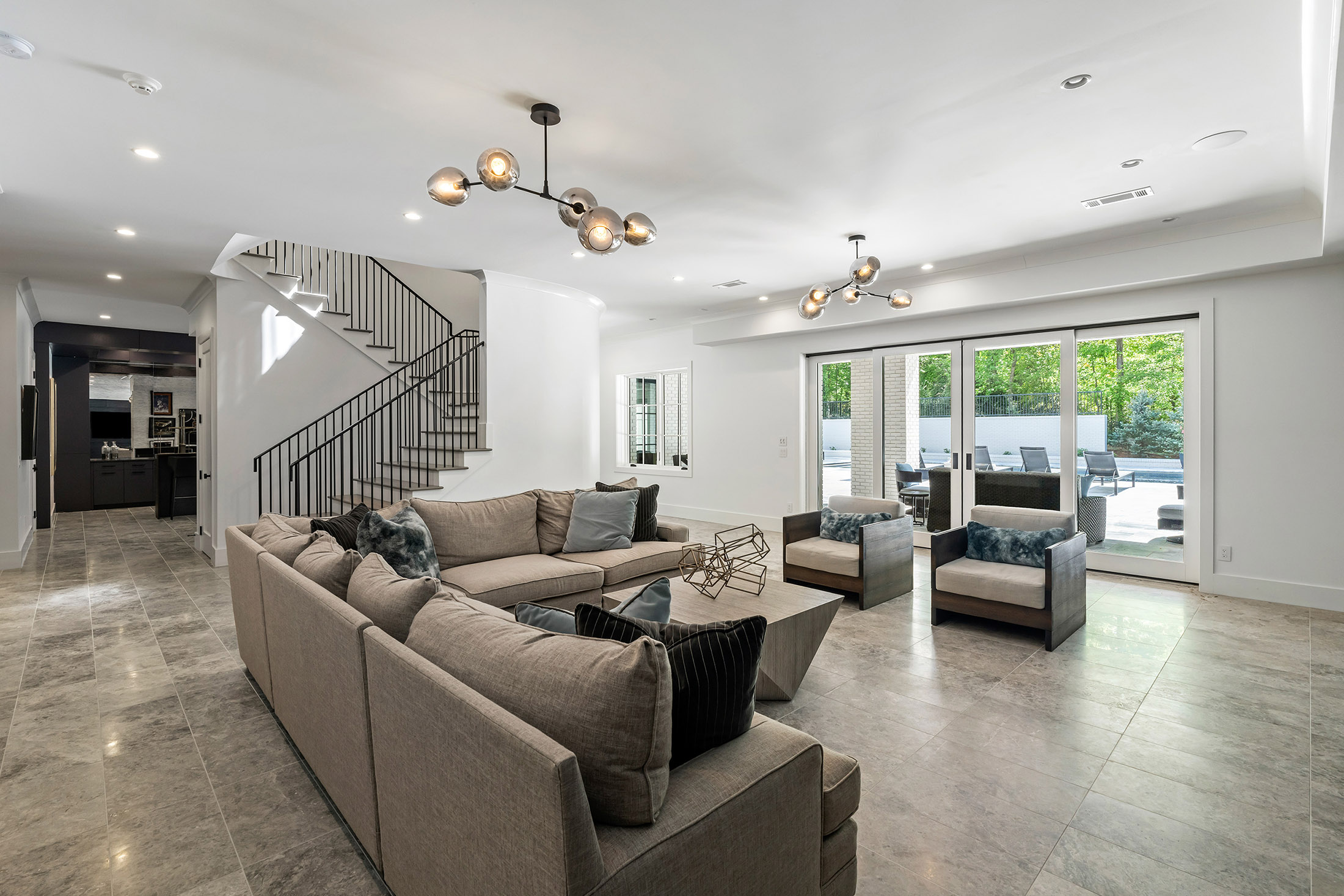  Beautifully Designed, Custom Residence on Nearly Six Acres in Chastain Park - 物件實景