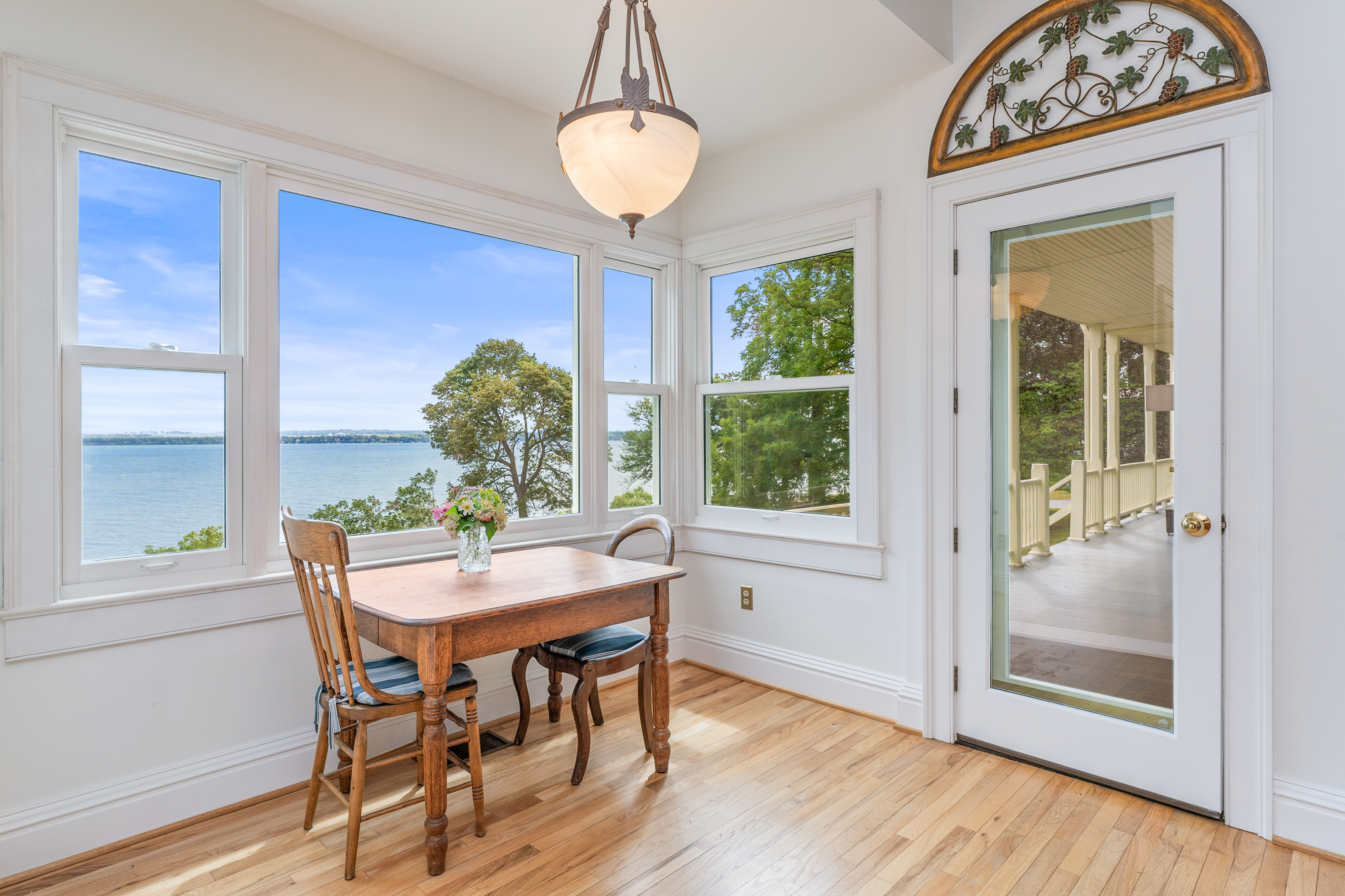  Eclectic City Home on Seneca Lake - 物件實景