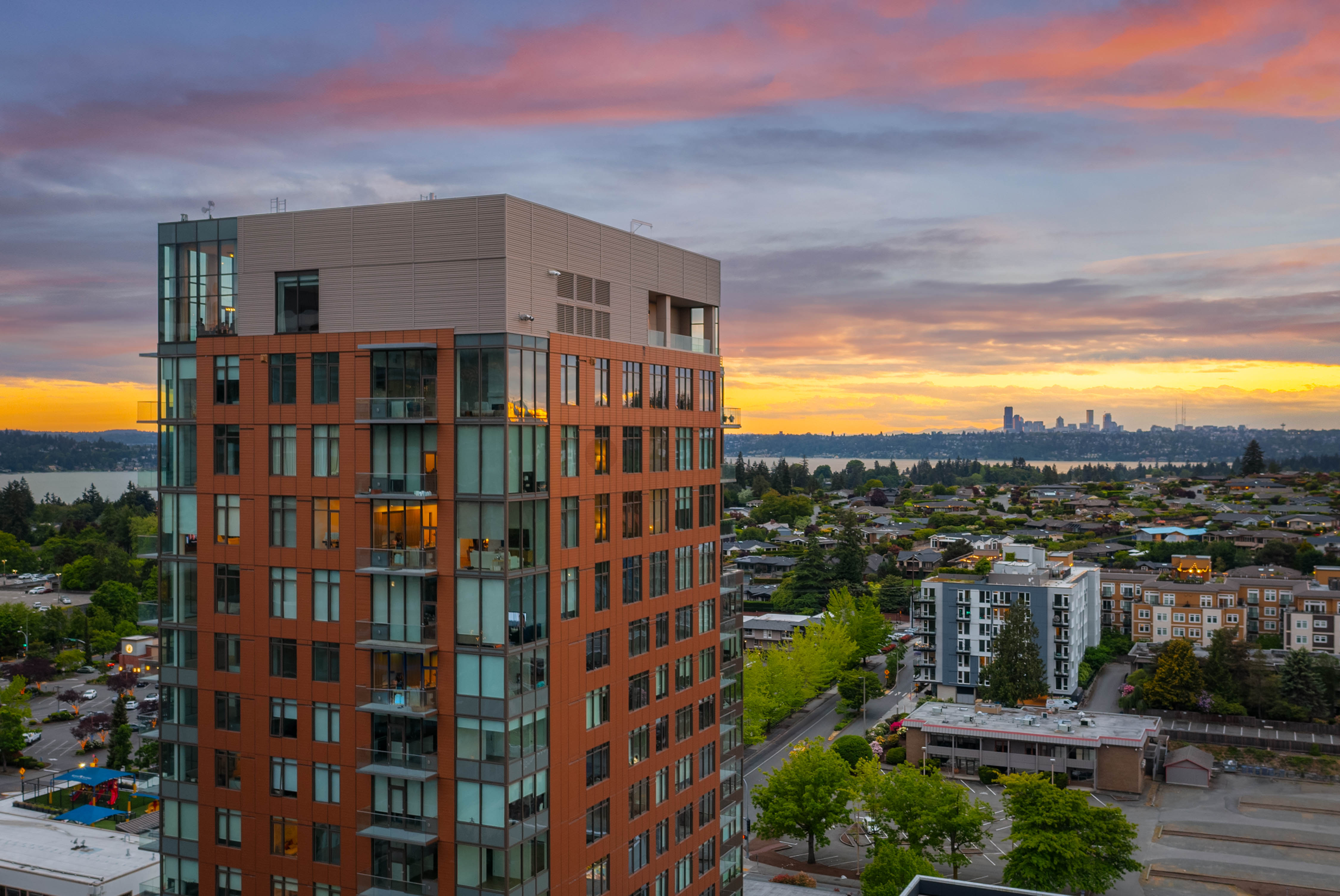 10232 NE 10th St Unit #707, Bellevue, WA 98004 - 物件實景