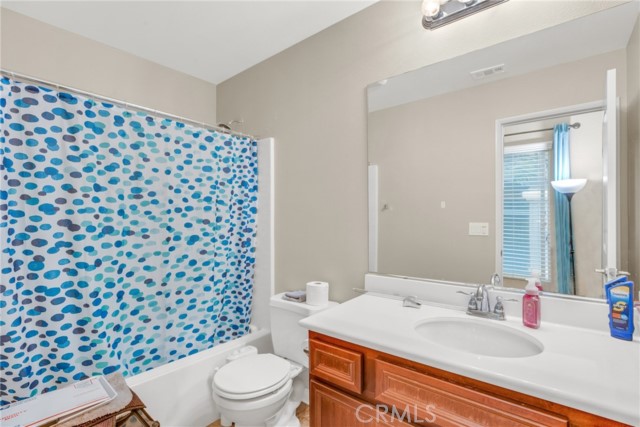 Lakewood, California, 90715, United States, 3 Bedrooms Bedrooms, ,4 BathroomsBathrooms,Residential,For Sale,1860565