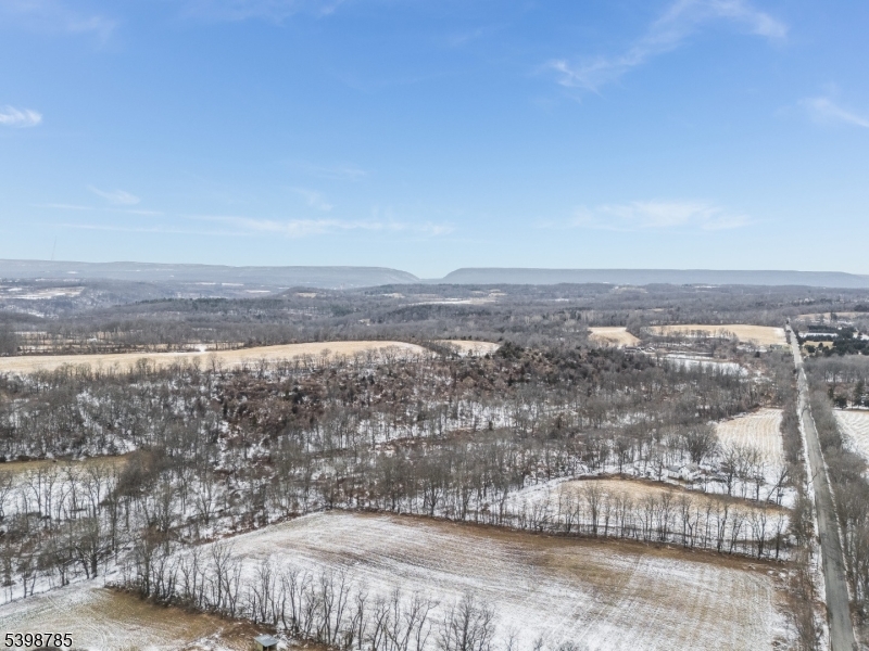 Columbia, New Jersey, 07832, United States, 3 Bedrooms Bedrooms, ,1 BathroomBathrooms,Residential,For Sale,2006110