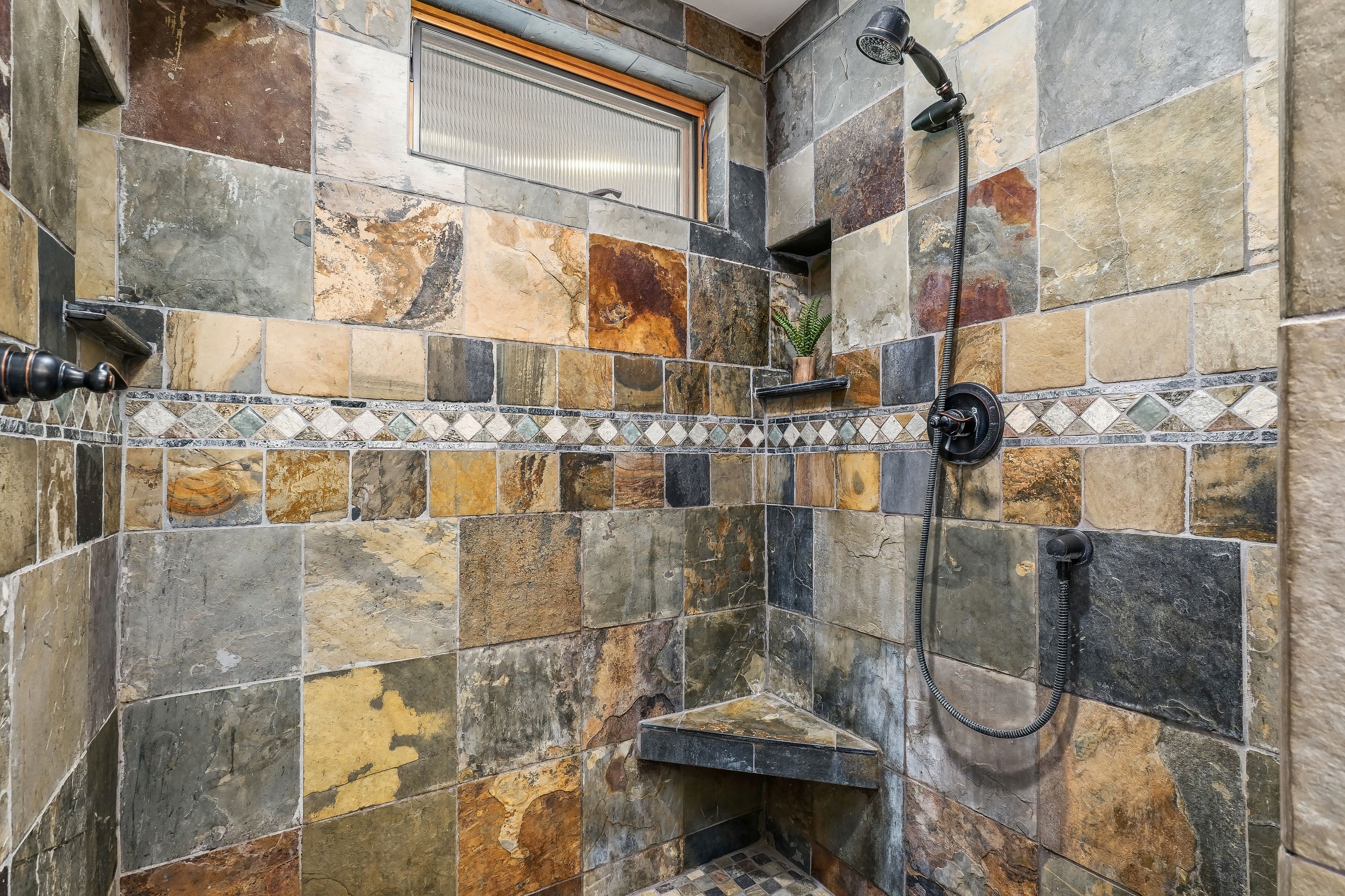  Mountain Glen Ranch  A Distinctive Northwest Estate with Montana Soul - 物件實景