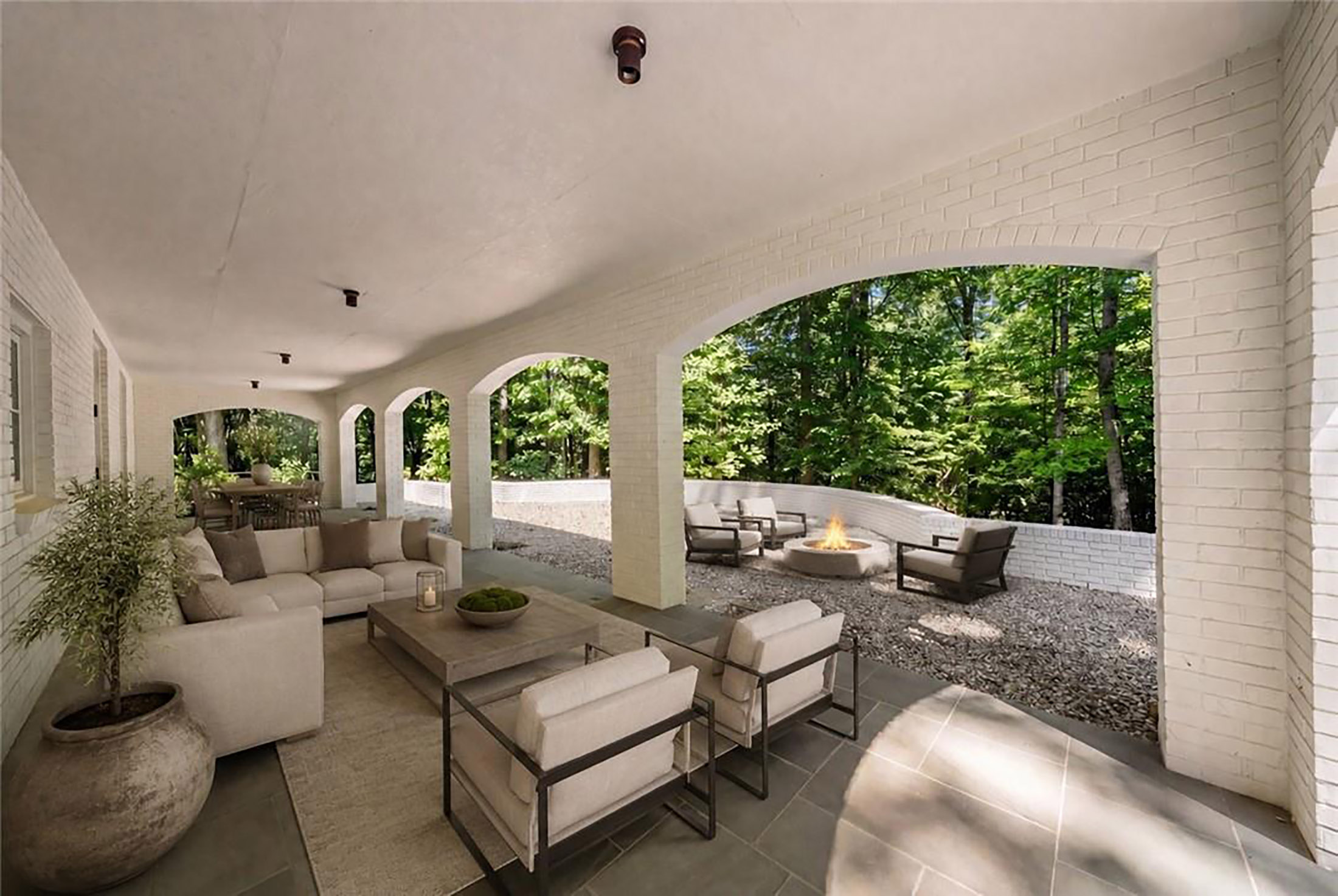  Timeless Architecture and Modern Livability Converge in Tuxedo Park Home - 物件實景