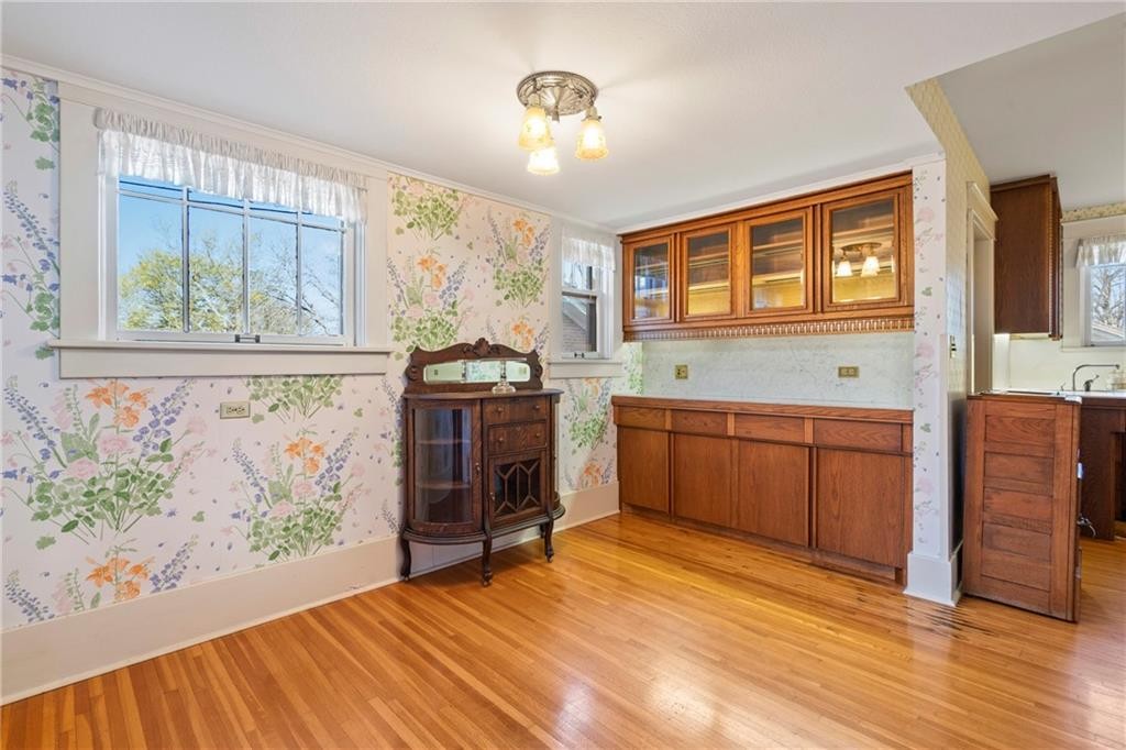 Siloam Springs, Arkansas, 72761, United States, 5 Bedrooms Bedrooms, ,3 BathroomsBathrooms,Residential,For Sale,1984286