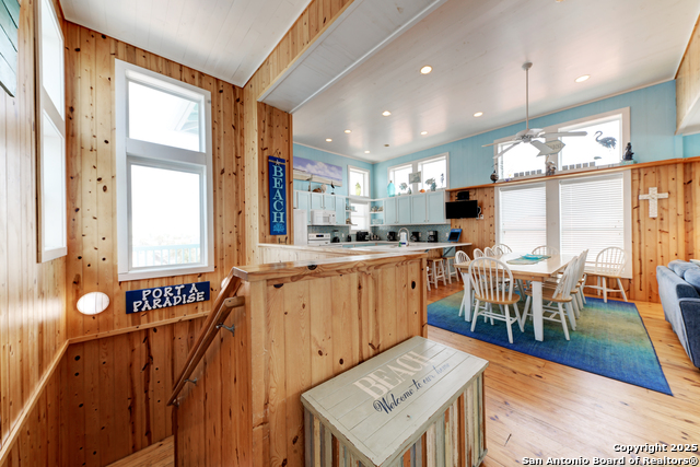 Port Aransas, Texas, 78373, United States, 4 Bedrooms Bedrooms, ,4 BathroomsBathrooms,Residential,For Sale,1839202