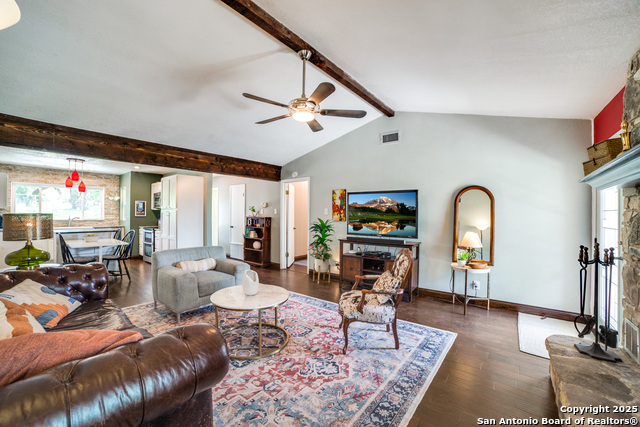 Helotes, Texas, 78023, United States, 2 Bedrooms Bedrooms, ,2 BathroomsBathrooms,Residential,For Sale,1997075