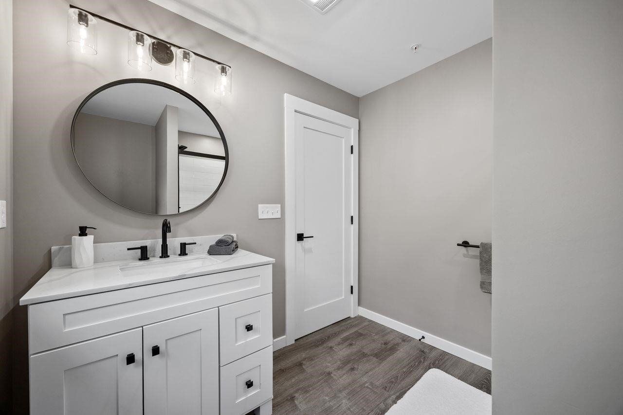 Conway, New Hampshire, 03860, United States, 4 Bedrooms Bedrooms, ,5 BathroomsBathrooms,Residential,For Sale,1991555