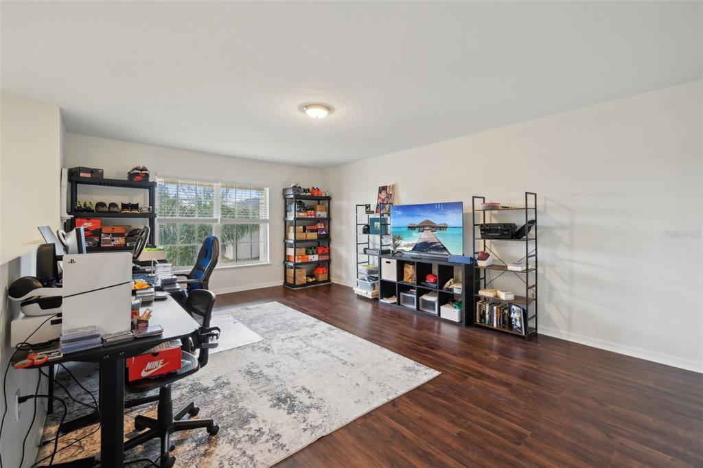 Leesburg, Florida, 34748, United States, 6 Bedrooms Bedrooms, ,5 BathroomsBathrooms,Residential,For Sale,1785536