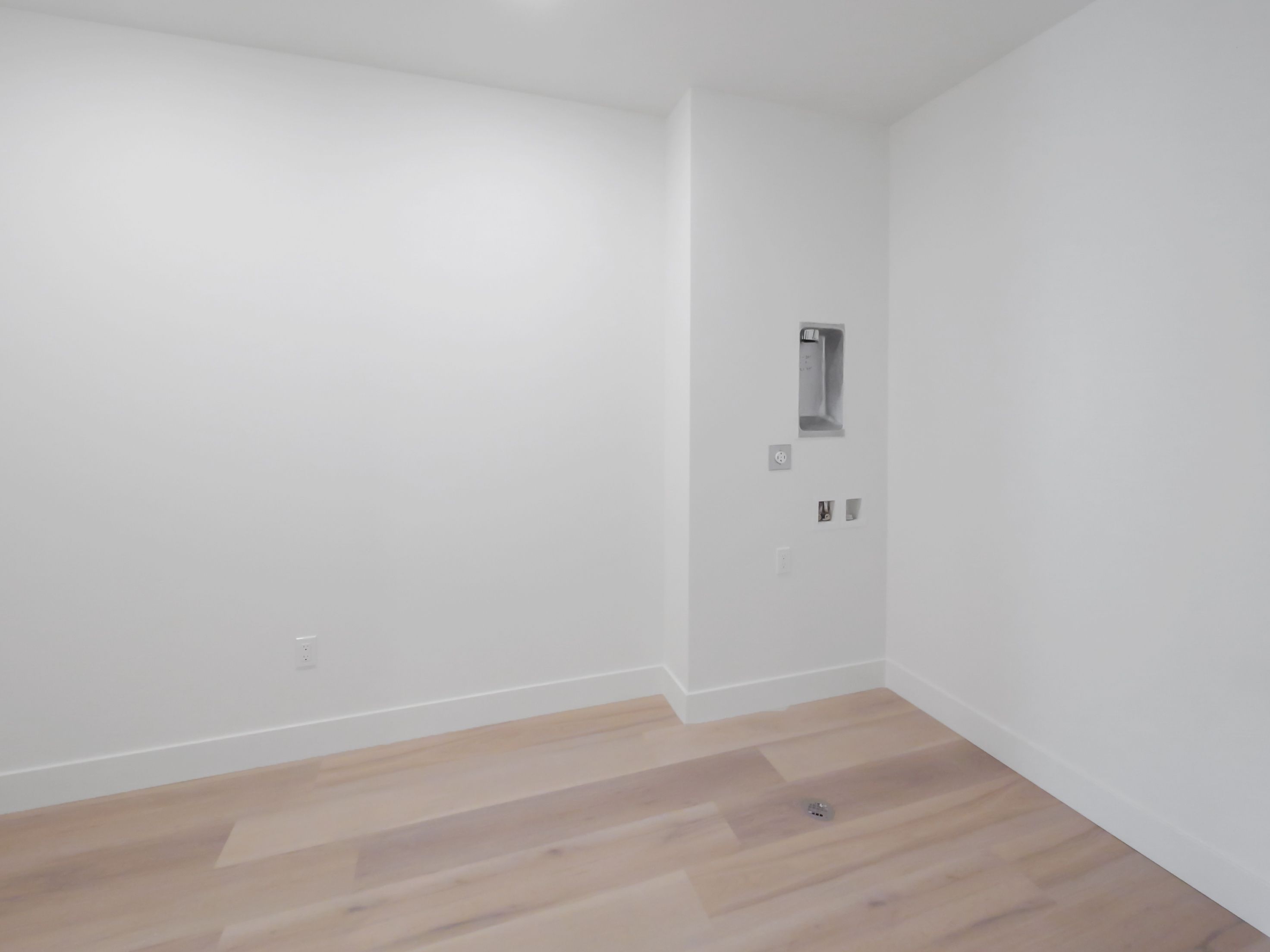  Construction Completed Move in Ready Now - 物件實景