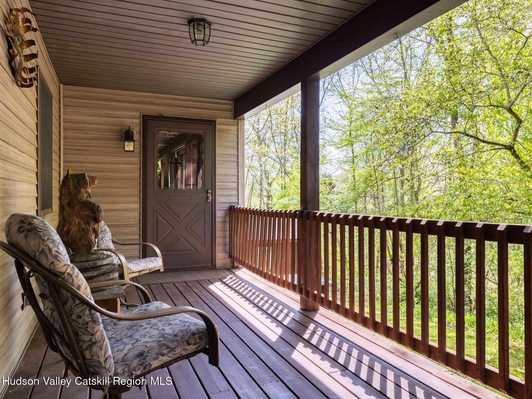 Stone Ridge, New York, 12484, United States, 4 Bedrooms Bedrooms, ,2 BathroomsBathrooms,Residential,For Sale,1804988