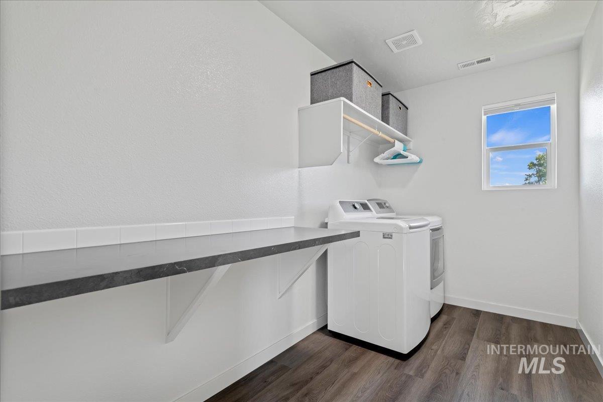 Meridian, Idaho, 83646, United States, 4 Bedrooms Bedrooms, ,3 BathroomsBathrooms,Residential,For Sale,1906214