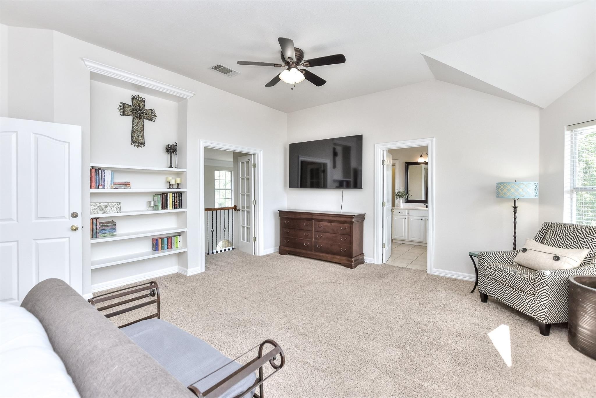 Georgetown, Texas, 78628, United States, 5 Bedrooms Bedrooms, ,4 BathroomsBathrooms,Residential,For Sale,1980780