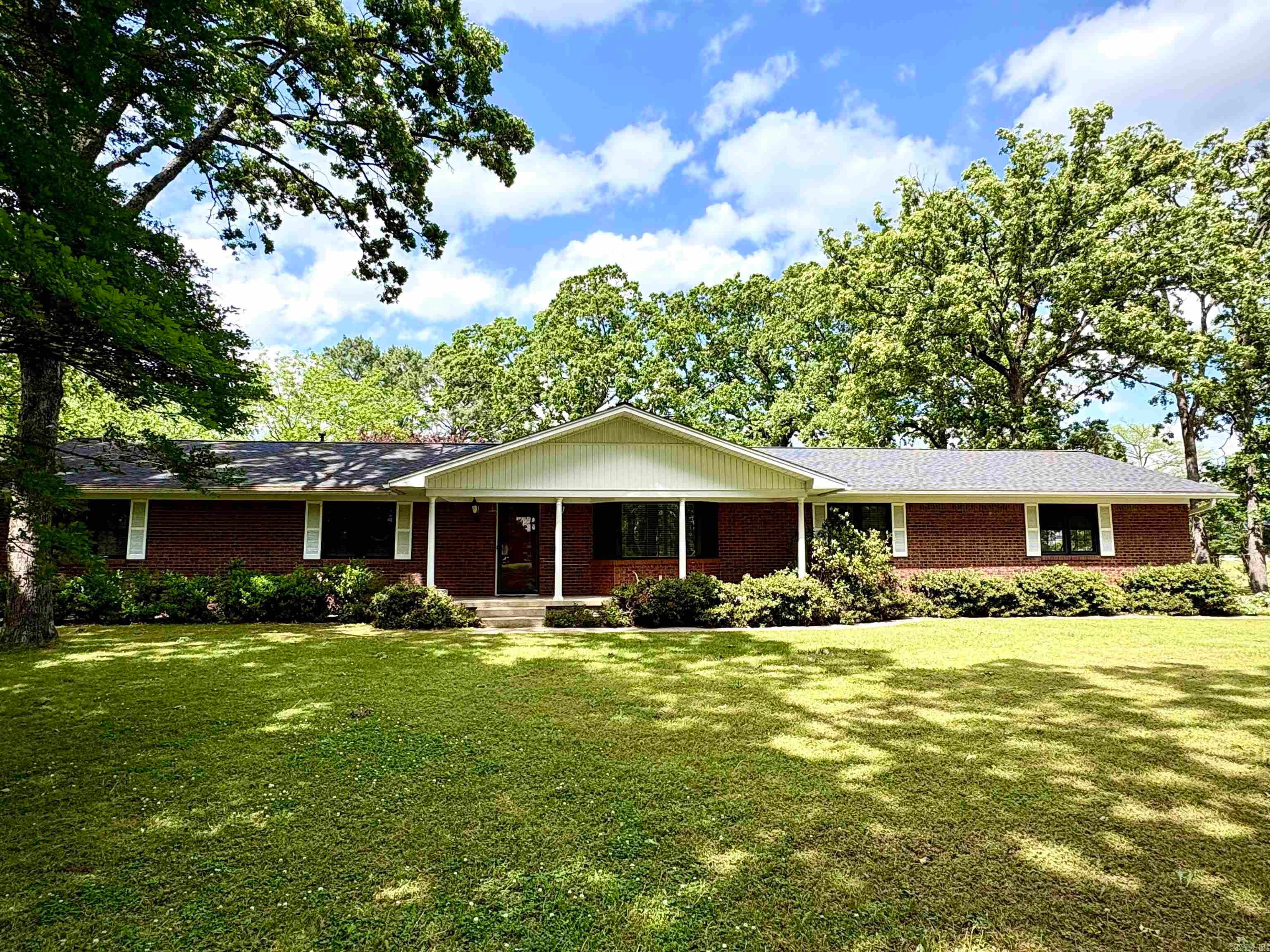 Conway, Arkansas, 72032, United States, 6 Bedrooms Bedrooms, ,4 BathroomsBathrooms,Residential,For Sale,2048675