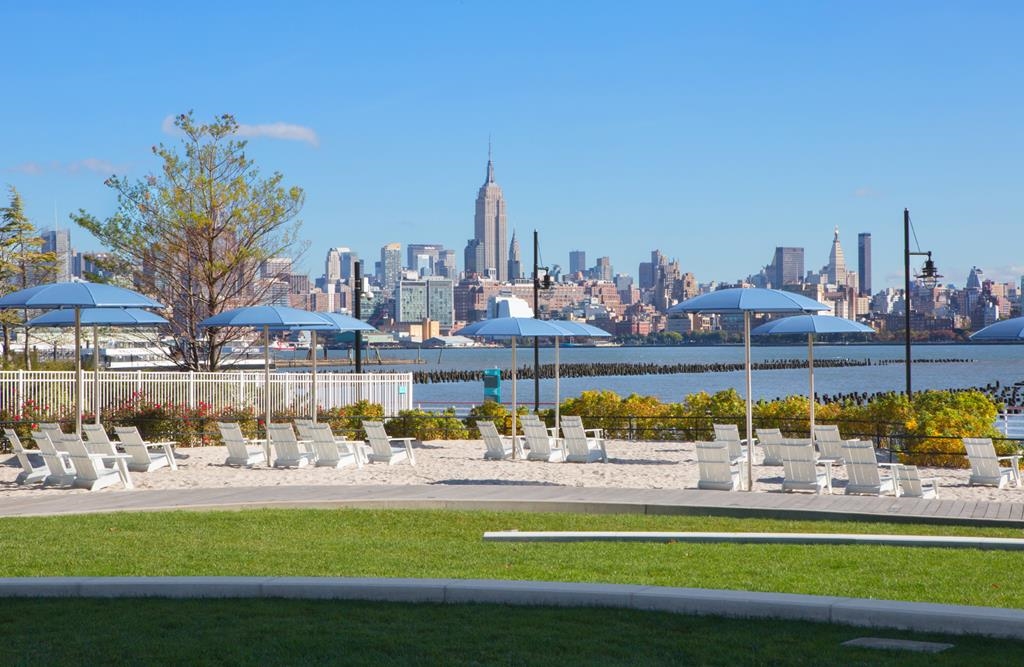Jersey City, New Jersey, 07310, United States, 2 Bedrooms Bedrooms, ,2 BathroomsBathrooms,Residential,For Sale,1874794