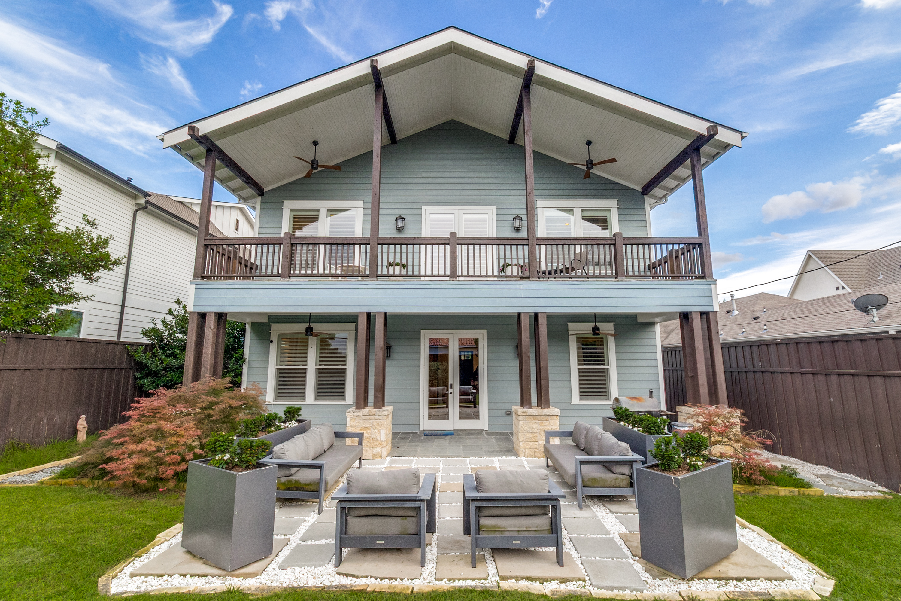  Stylishly Refreshed Craftsman in the Heart of Vickery Place - 物件實景