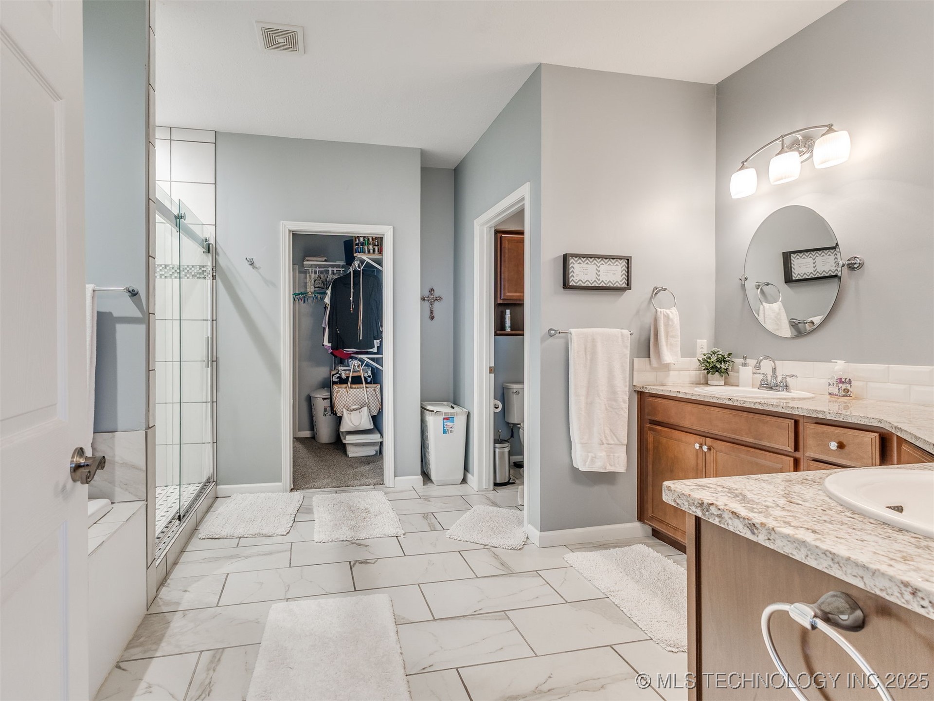 Mounds, Oklahoma, 74047, United States, 4 Bedrooms Bedrooms, ,4 BathroomsBathrooms,Residential,For Sale,1985246