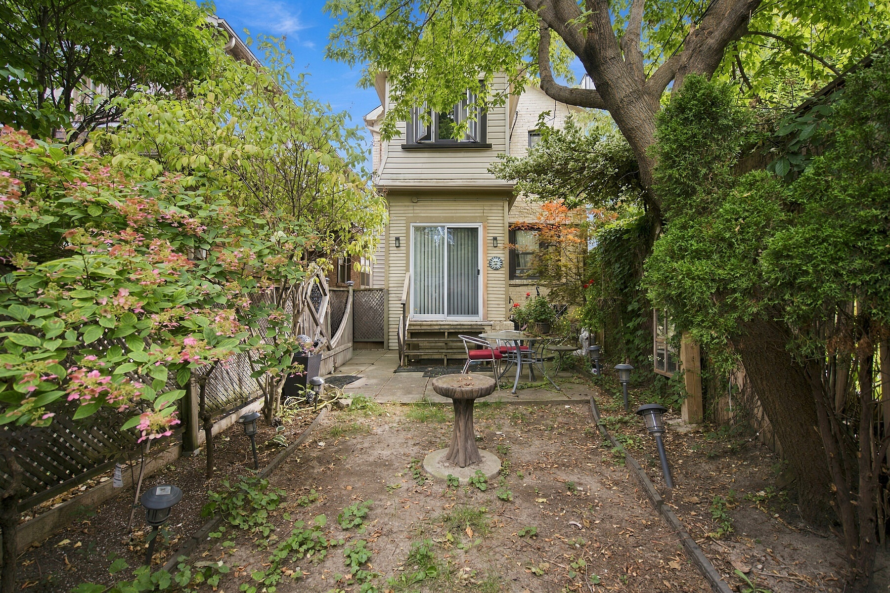  Rare Duplex in Davisville - 物件實景