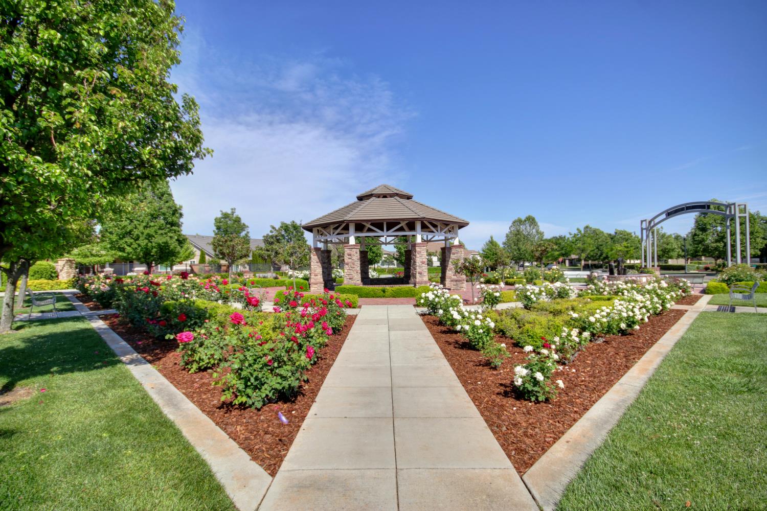 Elk Grove, California, 95757, United States, 2 Bedrooms Bedrooms, ,2 BathroomsBathrooms,Residential,For Sale,1989569