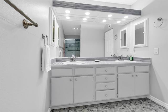 San Diego, California, 92106, United States, 2 Bedrooms Bedrooms, ,2 BathroomsBathrooms,Residential,For Sale,1835176