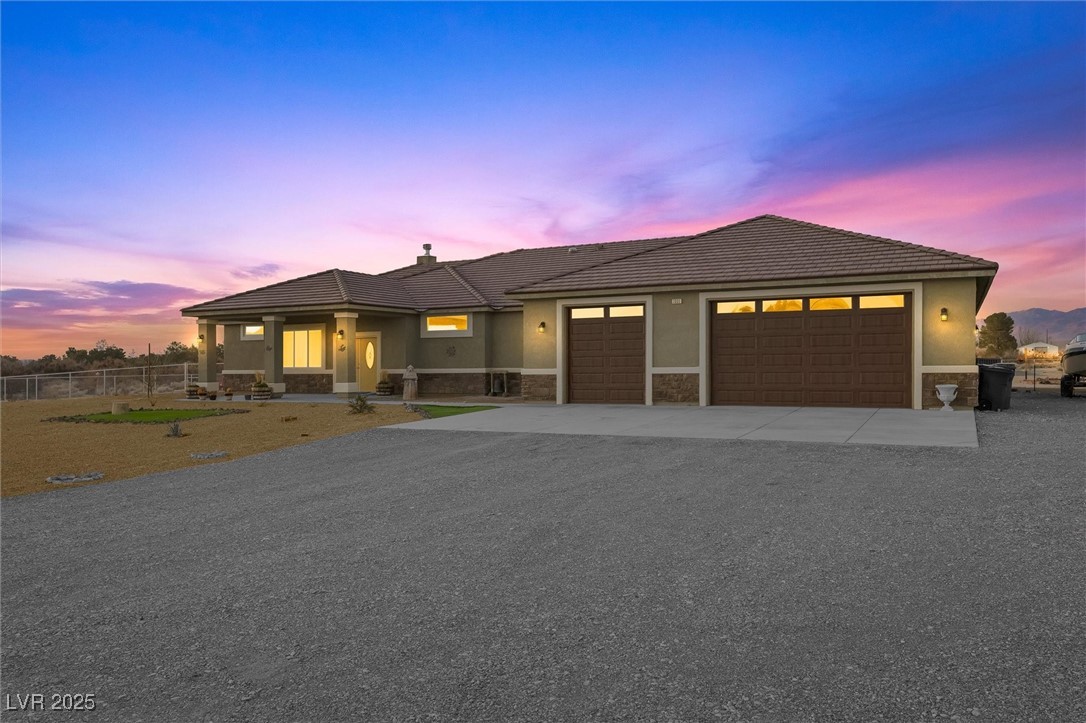 Pahrump, Nevada, 89061, United States, 5 Bedrooms Bedrooms, ,5 BathroomsBathrooms,Residential,For Sale,1901297