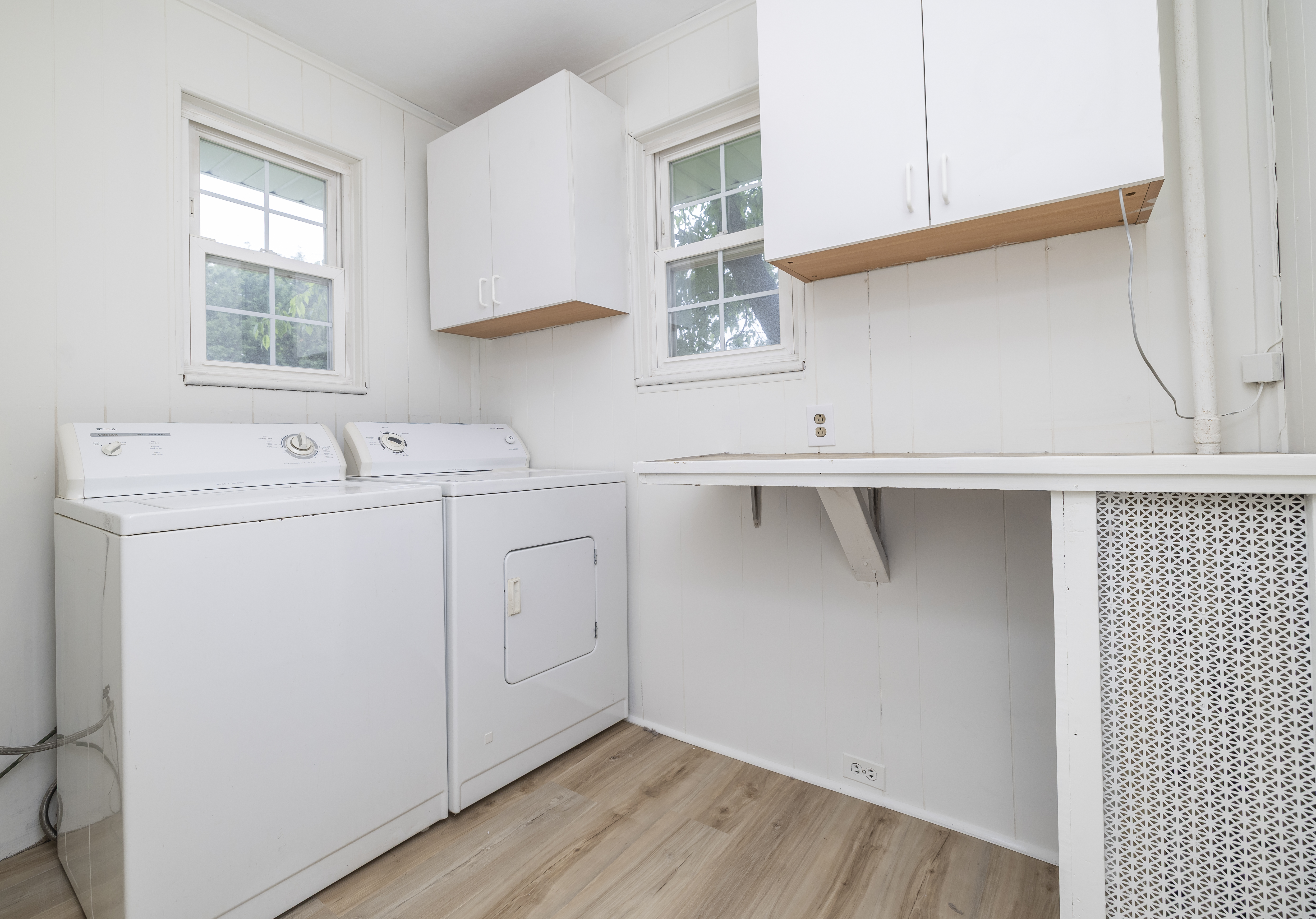  215 Lakeview Avenue, Rockville Centre, NY, 11570 - 物件實景