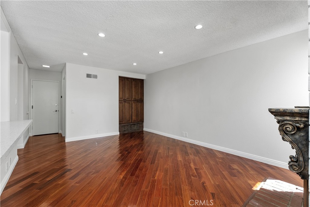 Irvine, California, 92620, United States, 4 Bedrooms Bedrooms, ,3 BathroomsBathrooms,Residential,For Sale,1991860