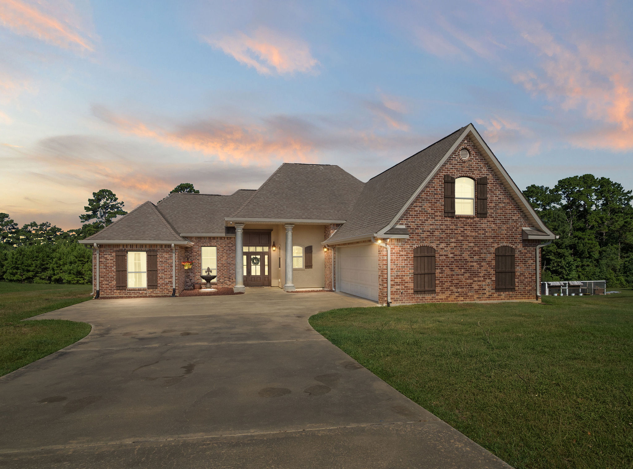 Woods Rd, Leesville, LA 71446