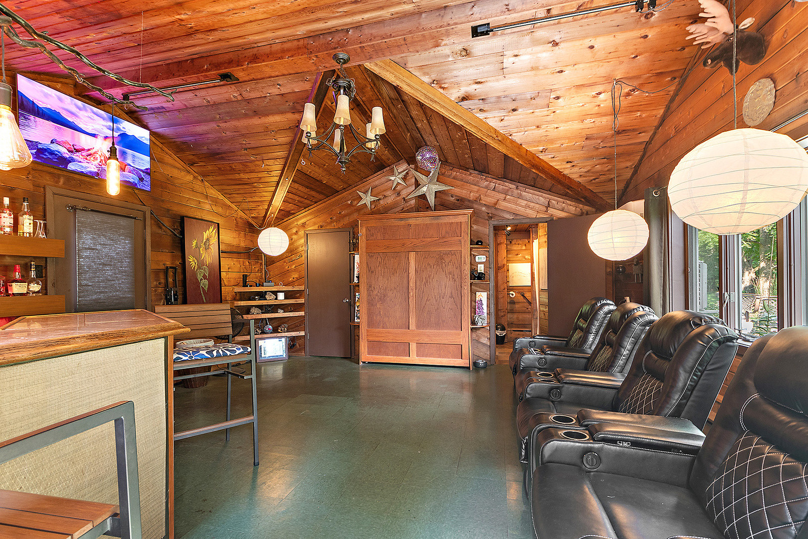 New Lenox, Illinois, 60451, United States, 5 Bedrooms Bedrooms, ,3 BathroomsBathrooms,Residential,For Sale,1889760