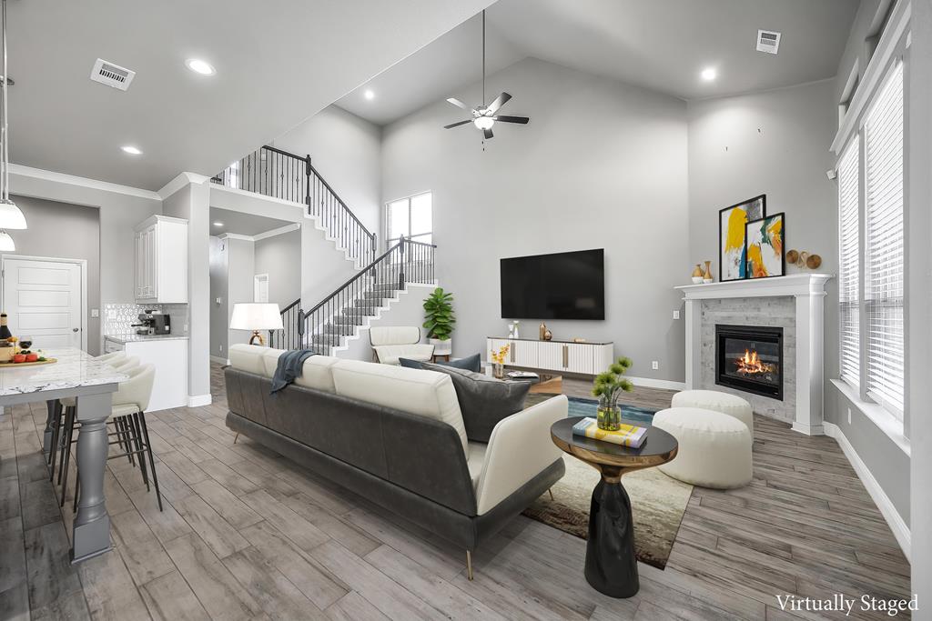 Midland, Texas, 79705, United States, 5 Bedrooms Bedrooms, ,5 BathroomsBathrooms,Residential,For Sale,1998422