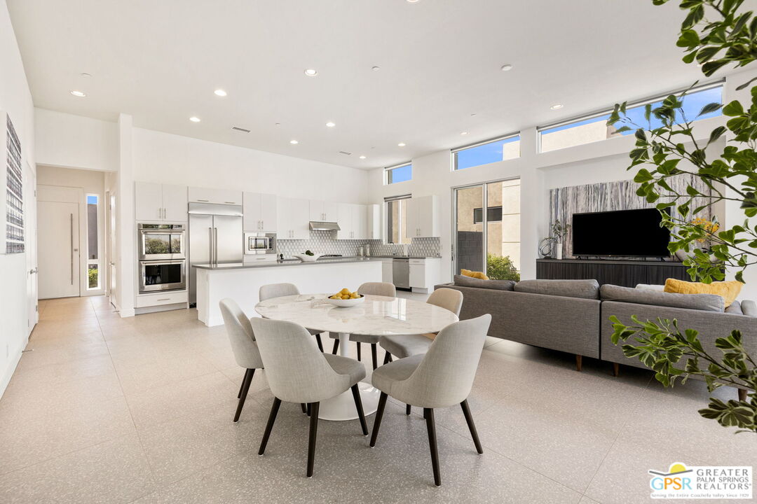 Palm Springs, California, 92262, United States, 3 Bedrooms Bedrooms, ,3 BathroomsBathrooms,Residential,For Sale,1927236