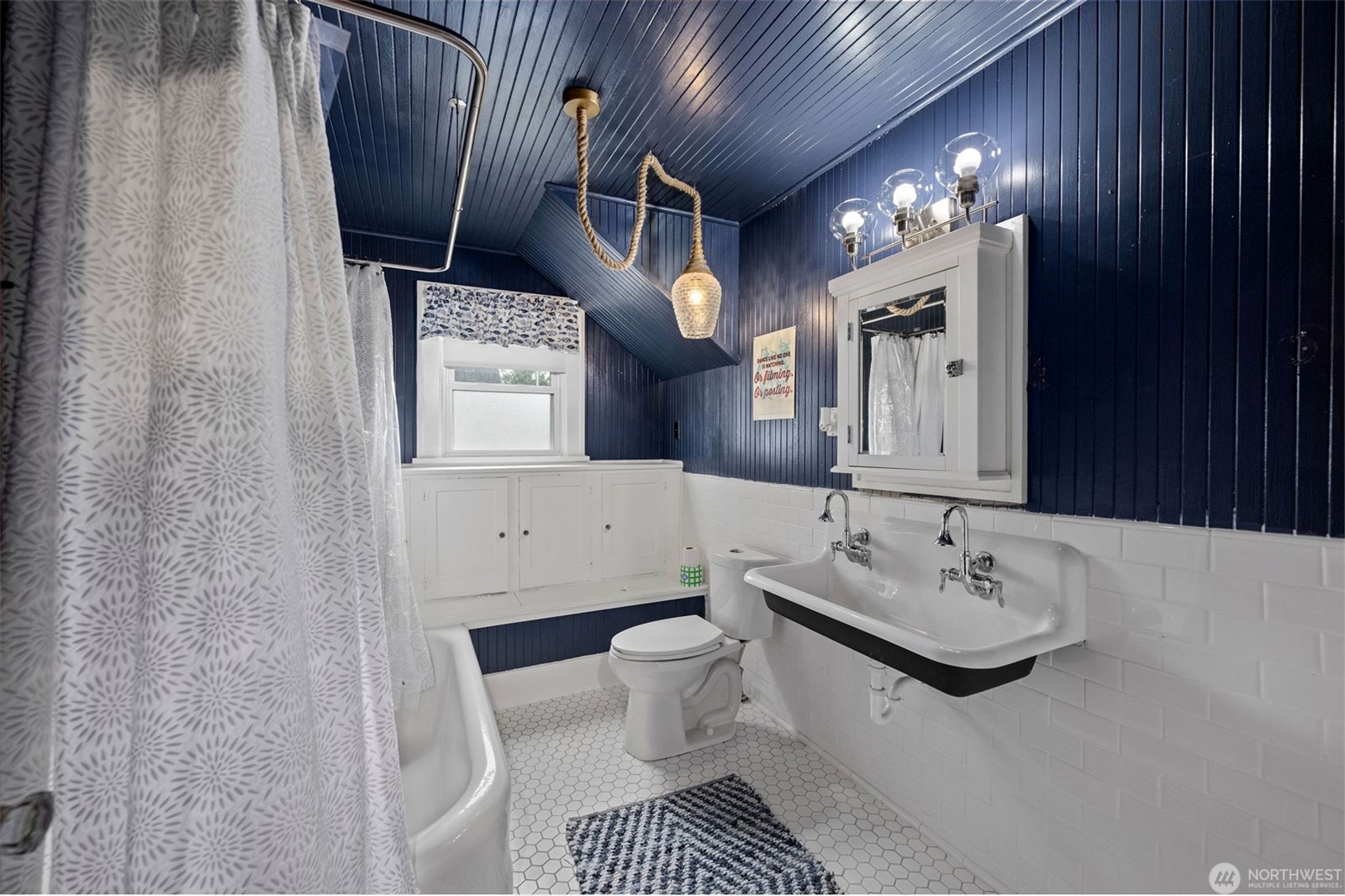 Seaview, Washington, 98641, United States, 2 Bedrooms Bedrooms, ,1 BathroomBathrooms,Residential,For Sale,1982680