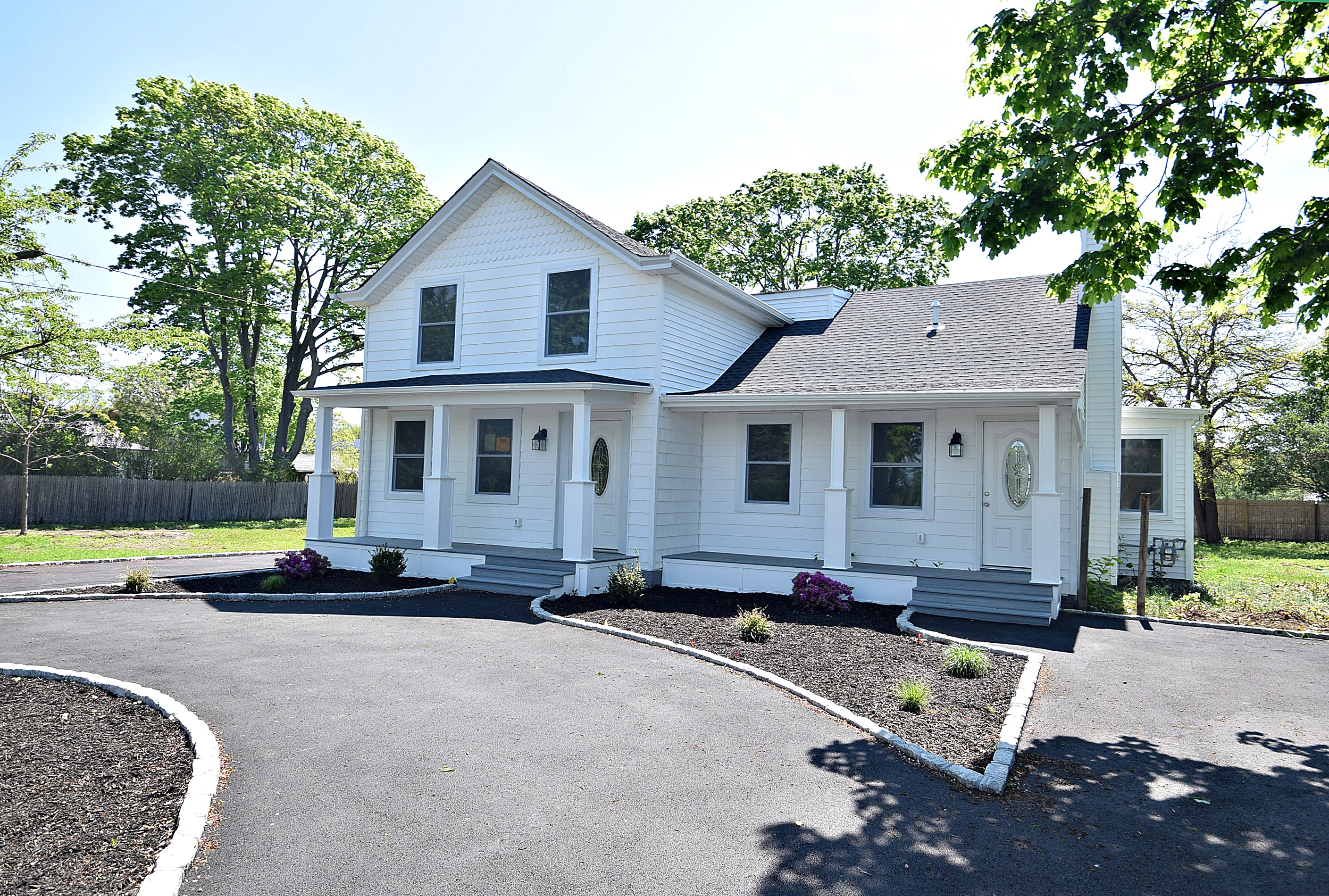 East Marion, New York, 11939, United States, 3 Bedrooms Bedrooms, ,3 BathroomsBathrooms,Residential,For Sale,1805250