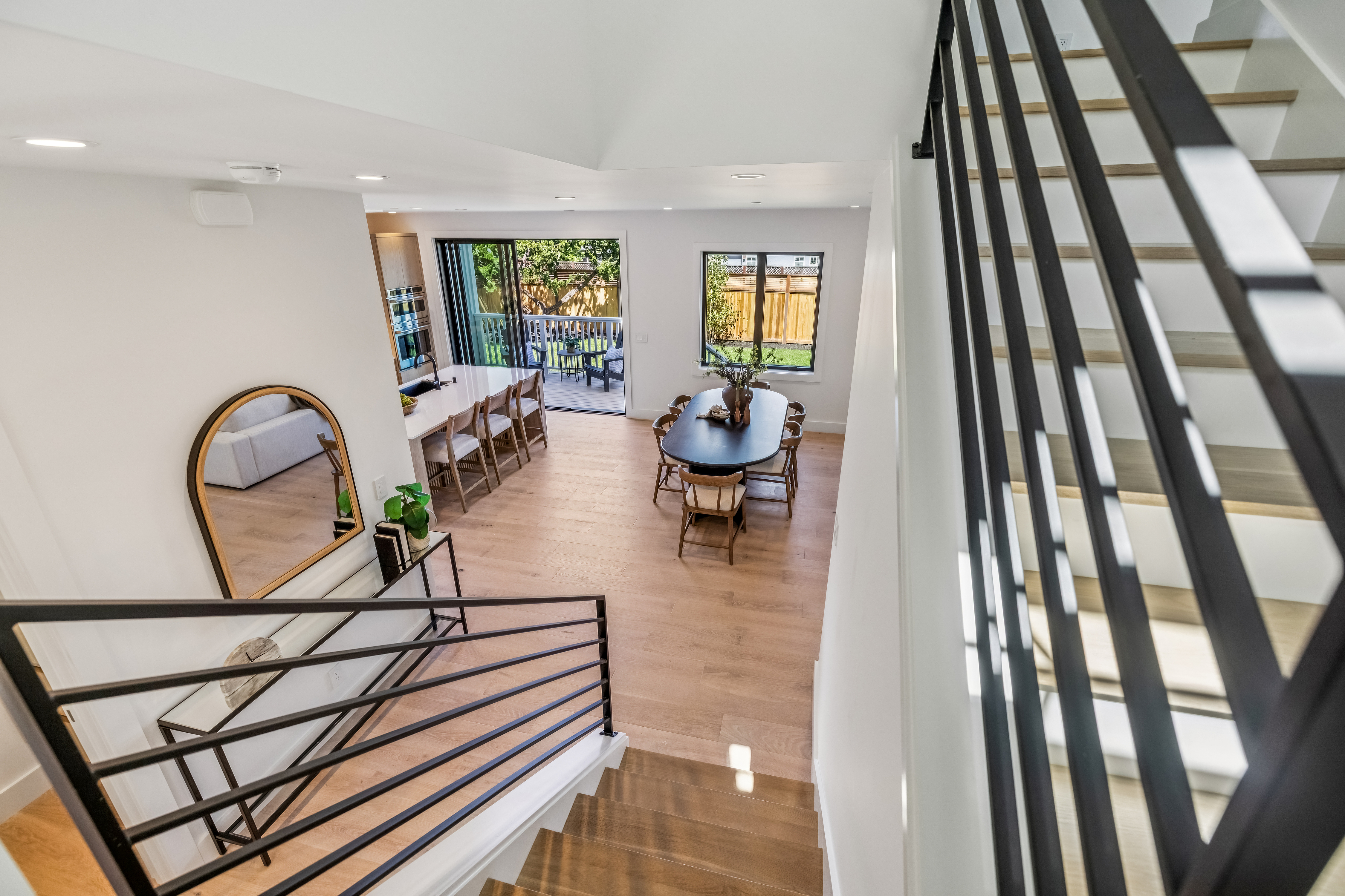  Stunning New Construction in Tam Valley - 物件實景