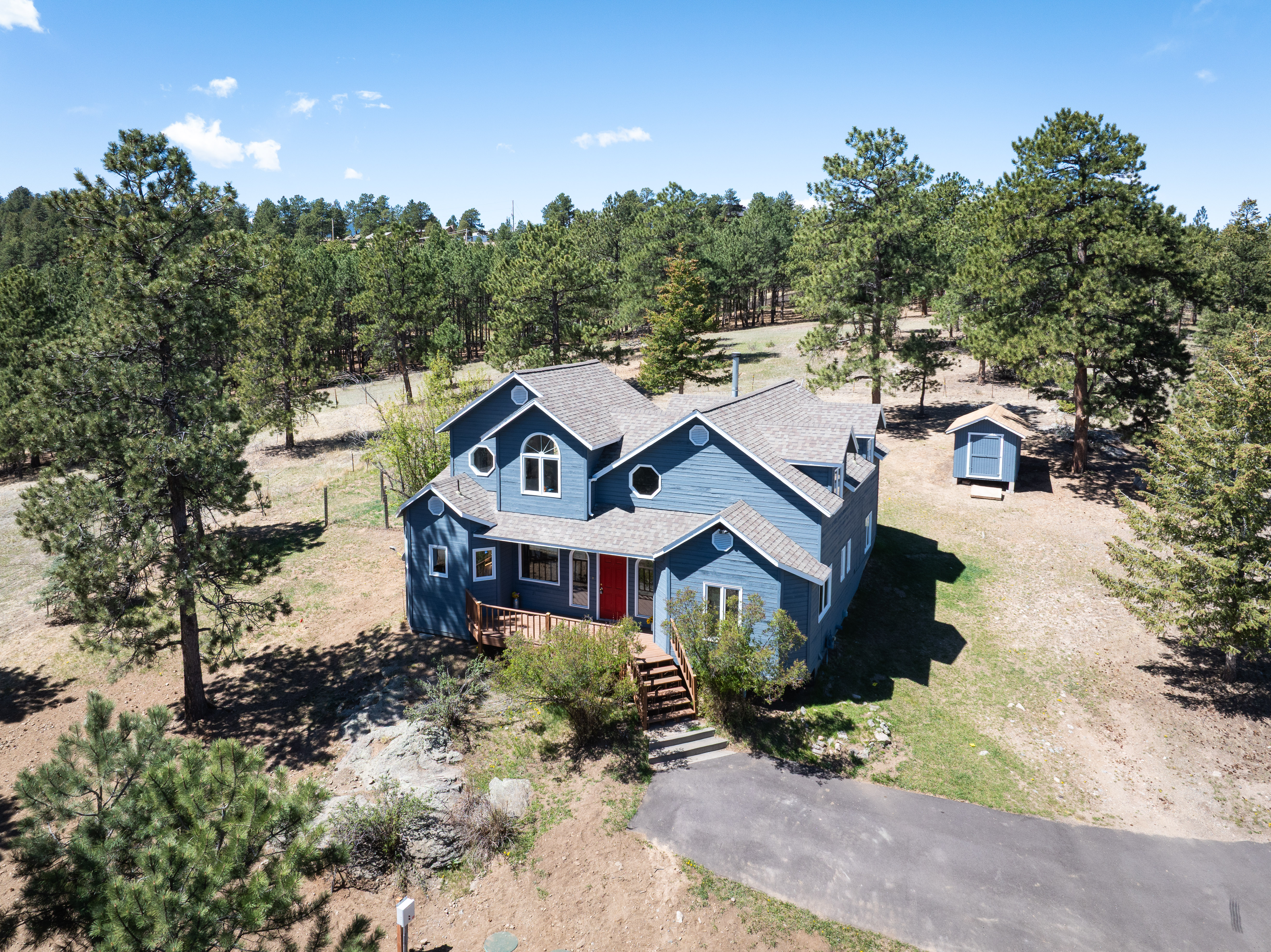  Nestled into the Foothills of The Rocky Mountains Your Shire Awaits - 物件實景