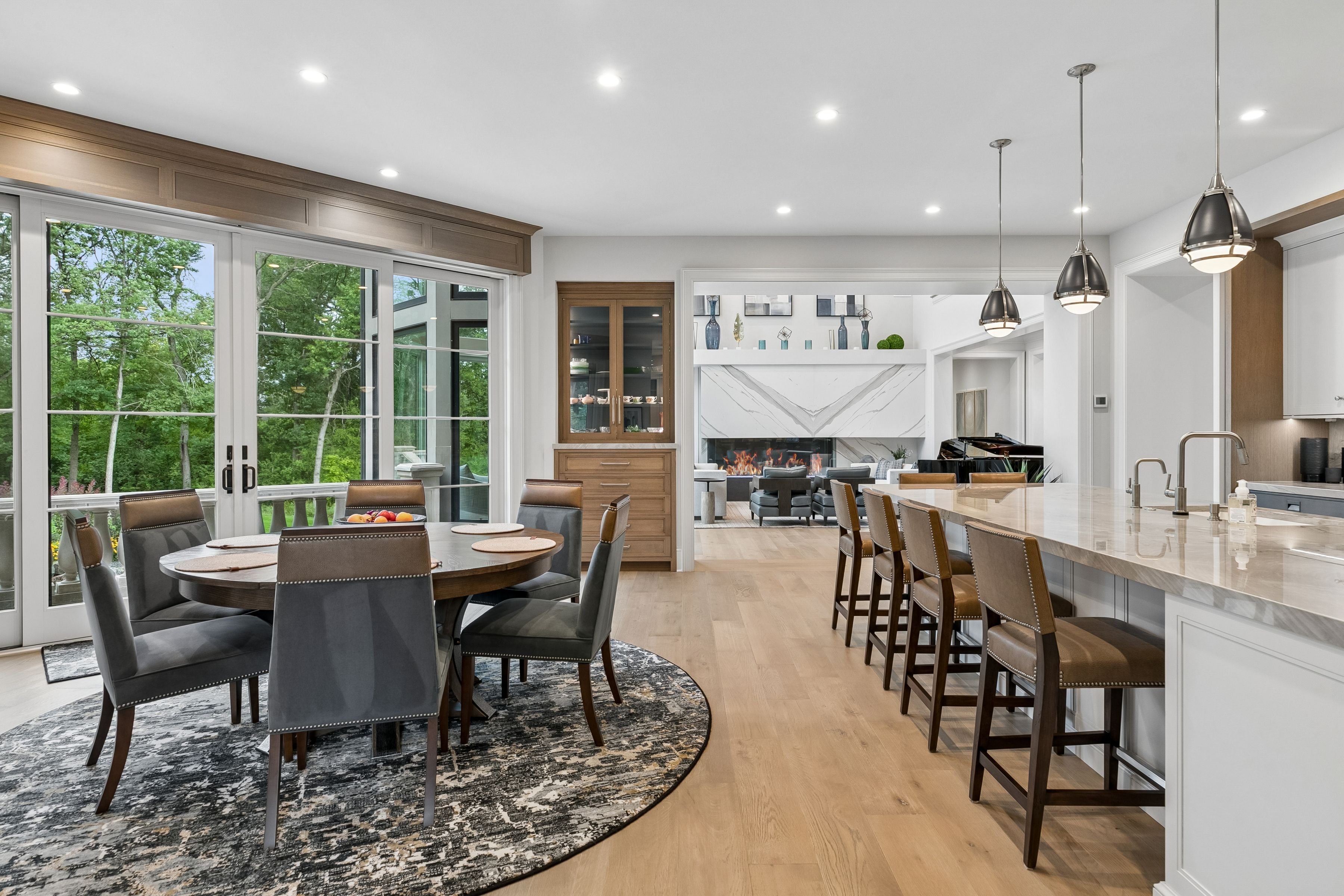  Timeless Elegance on a Private North Oaks Setting - 物件實景