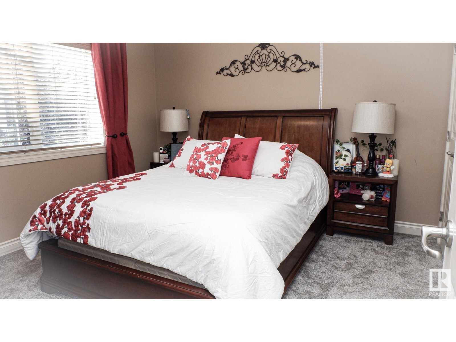 EDMONTON, Alberta, T5T 6L3, CA, 3 Bedrooms Bedrooms, ,2 BathroomsBathrooms,Residential,For Sale,1907674