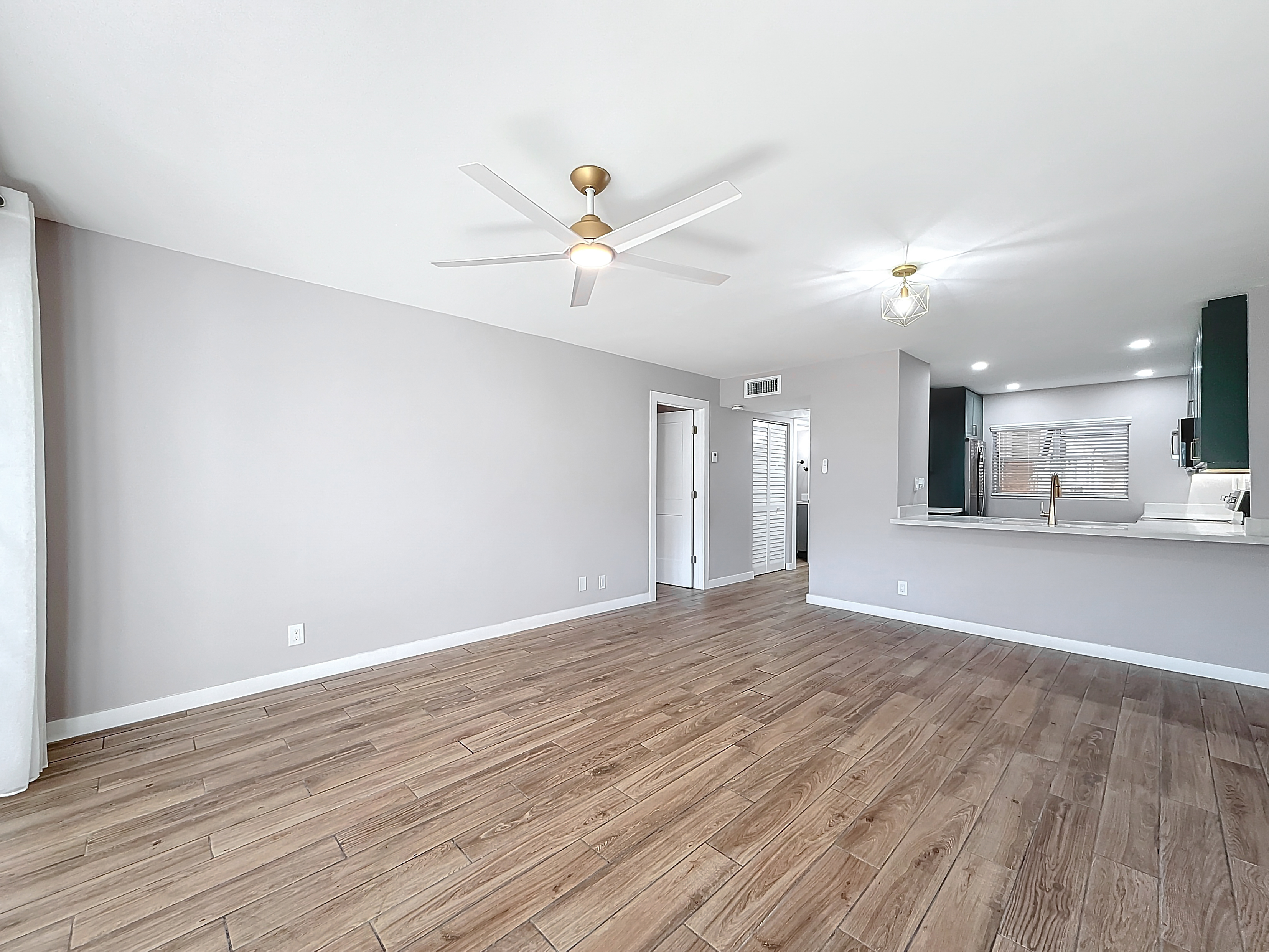  8818 W Mcnab Road, Tamarac, FL, 33321 - 物件實景